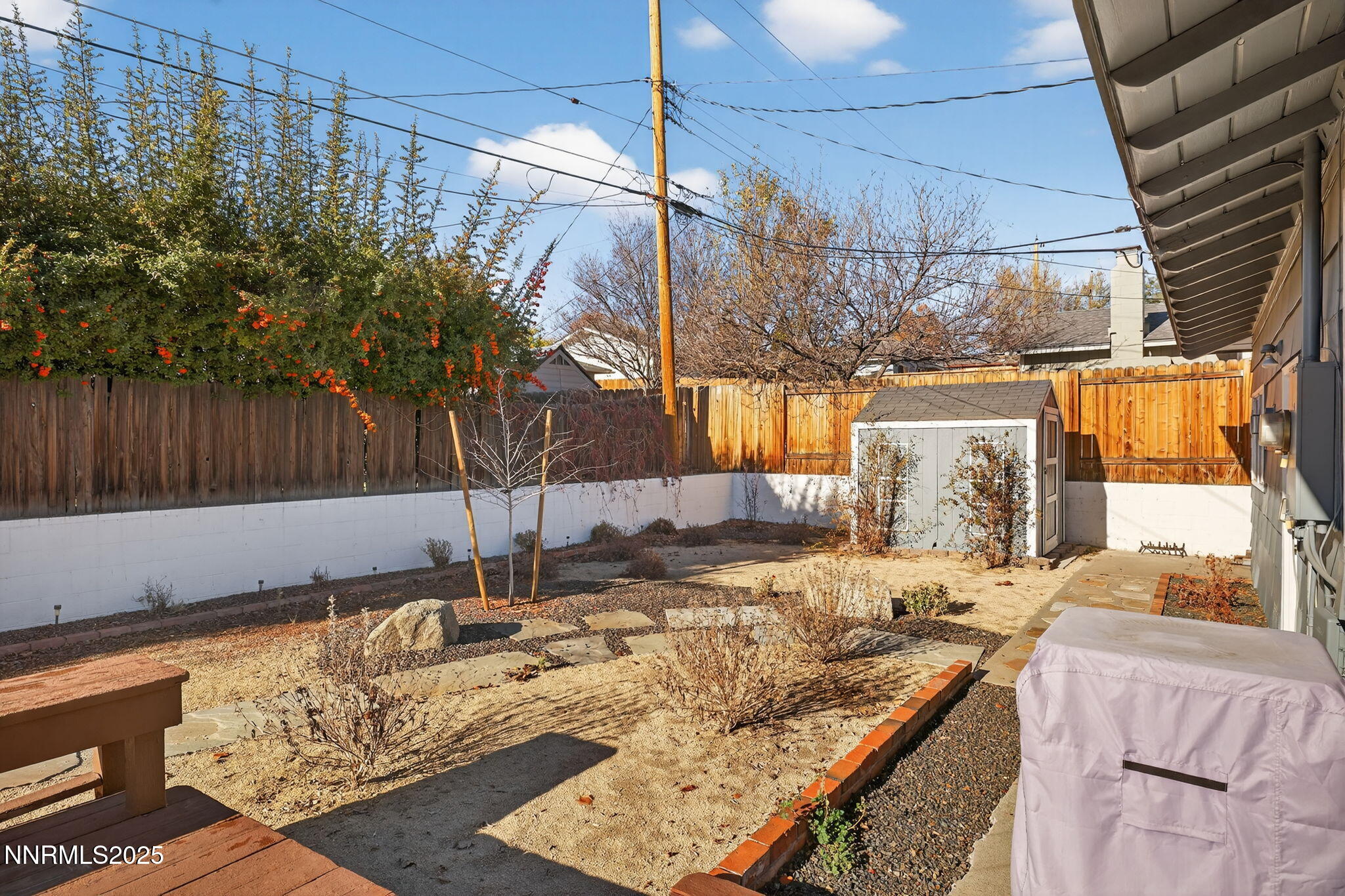 33-web-or-mls-3295 Sandra-33