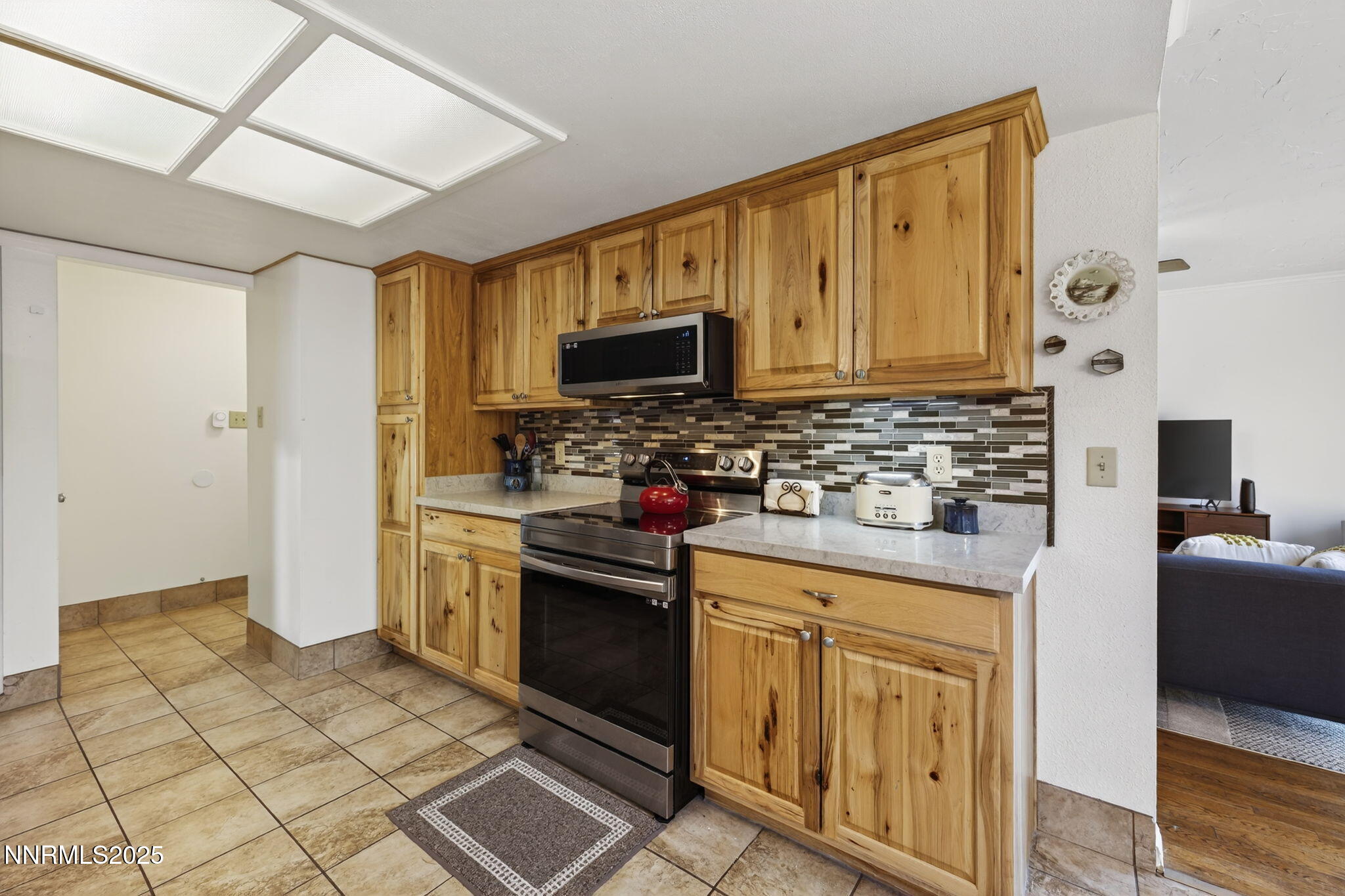 14-web-or-mls-3295 Sandra-14