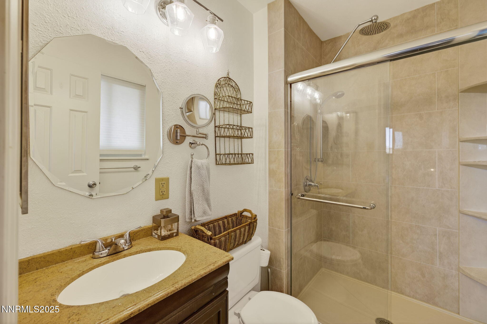 24-web-or-mls-3295 Sandra-24