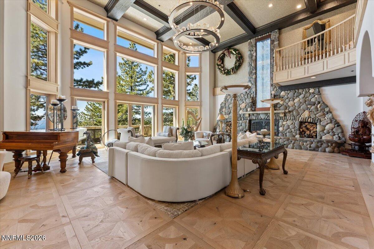 969 Fairview Boulevard