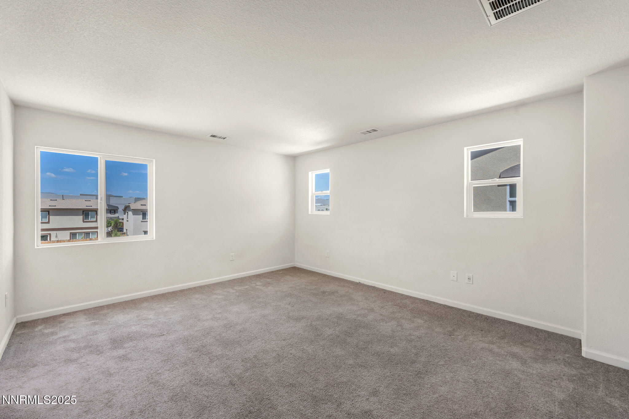 52-web-or-mls-8977-sagemoor-dr