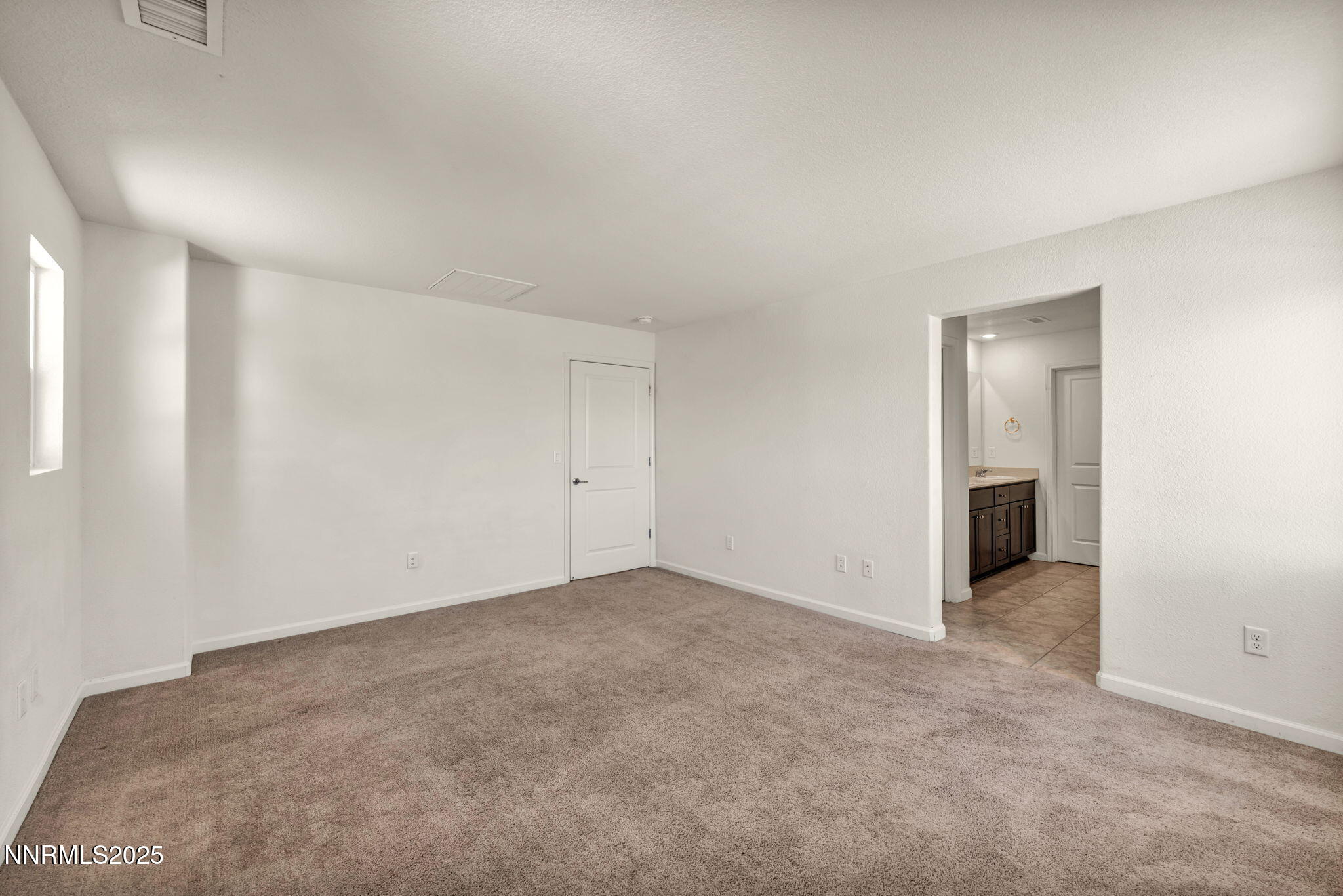 15-web-or-mls-8977-sagemoor-dr