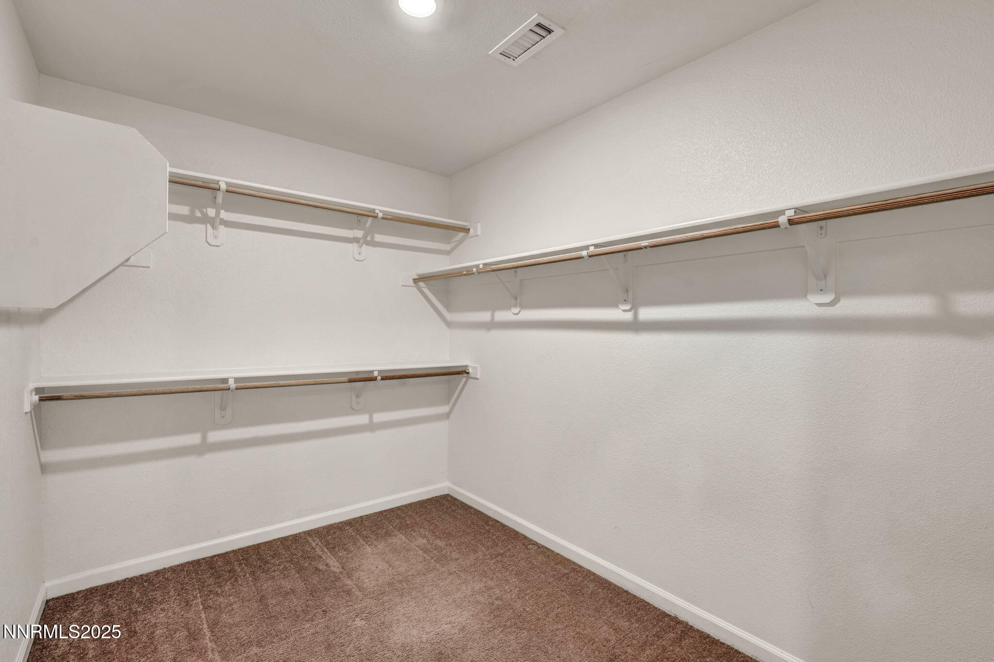 19-web-or-mls-8977-sagemoor-dr