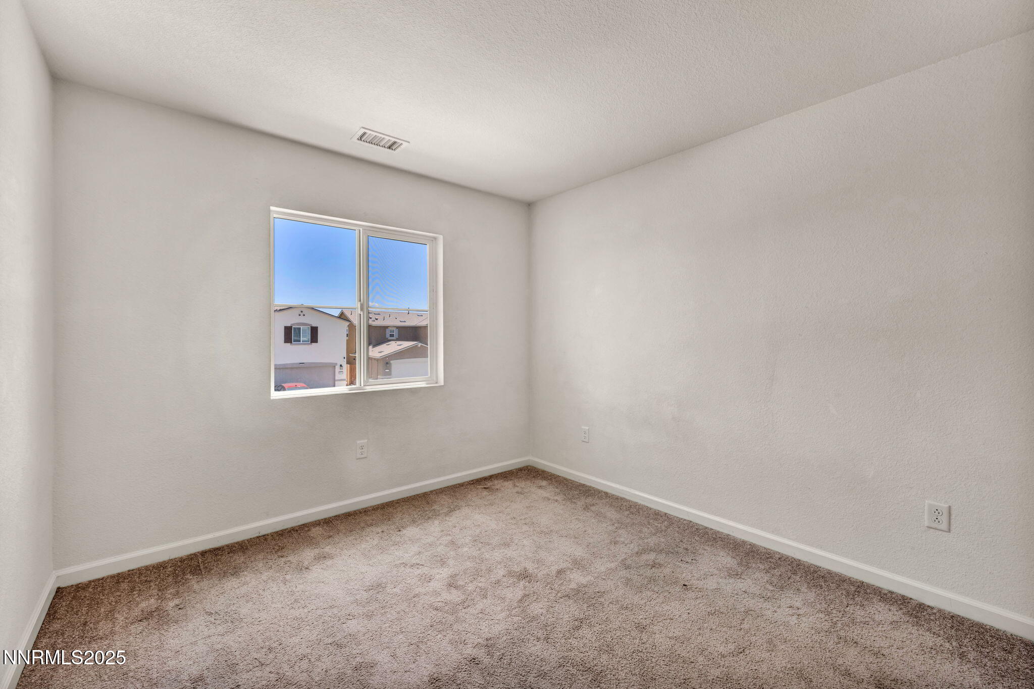 26-web-or-mls-8977-sagemoor-dr