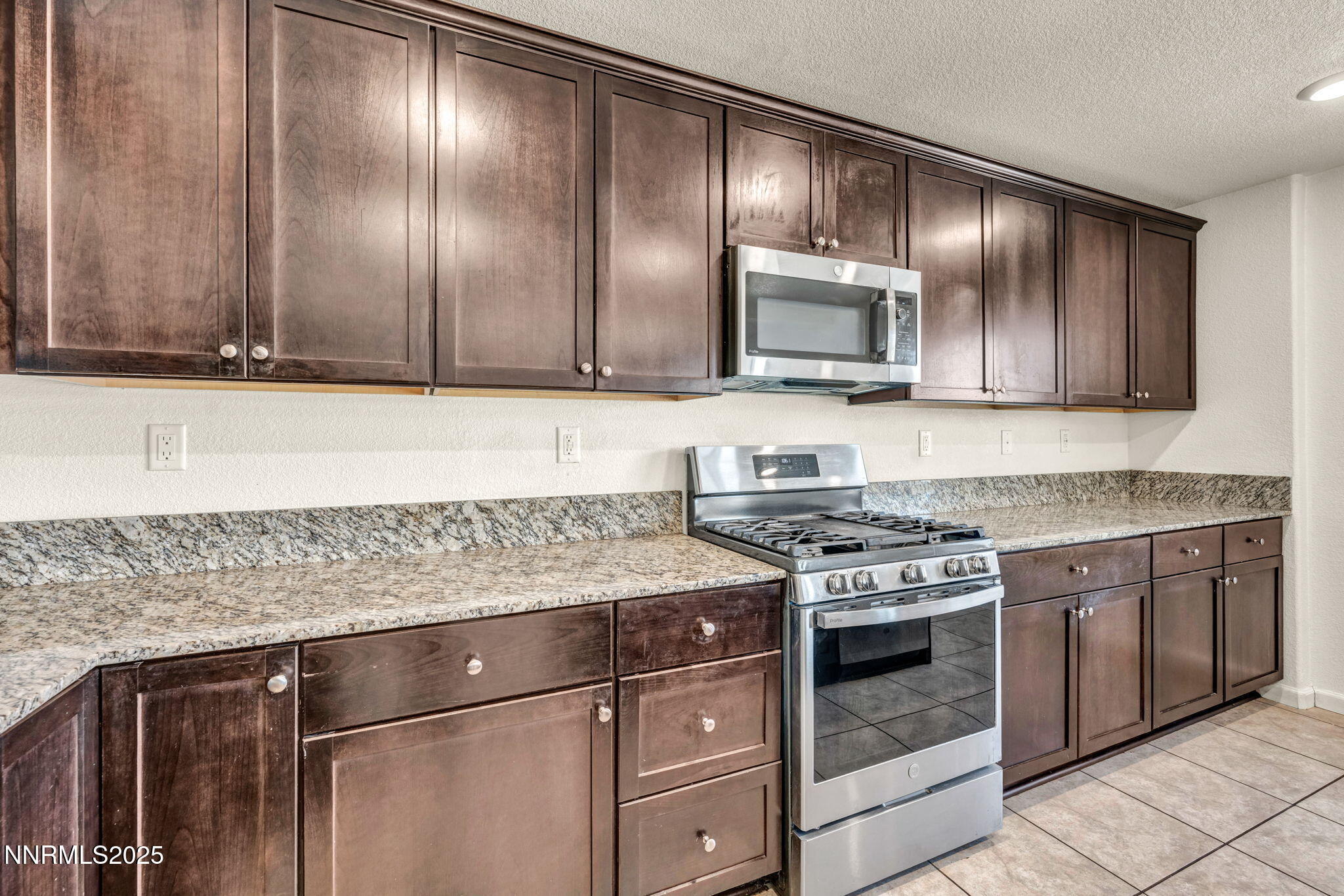 39-web-or-mls-8977-sagemoor-dr