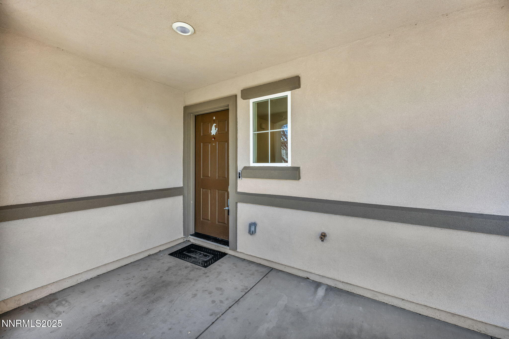 14-web-or-mls-8977-sagemoor-dr