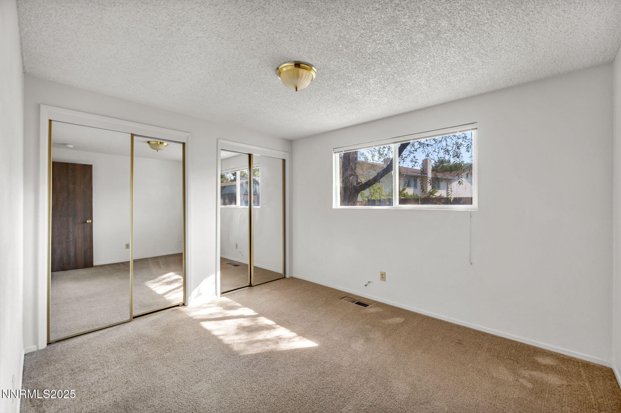 Carson City, Nevada 89701, United States, 3 Bedrooms Bedrooms, ,2 BathroomsBathrooms,Residential,Active,204006