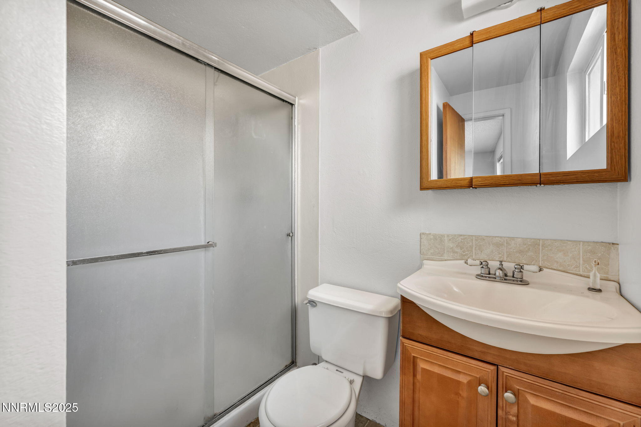 Carson City, Nevada 89701, United States, 3 Bedrooms Bedrooms, ,2 BathroomsBathrooms,Residential,Active,204006