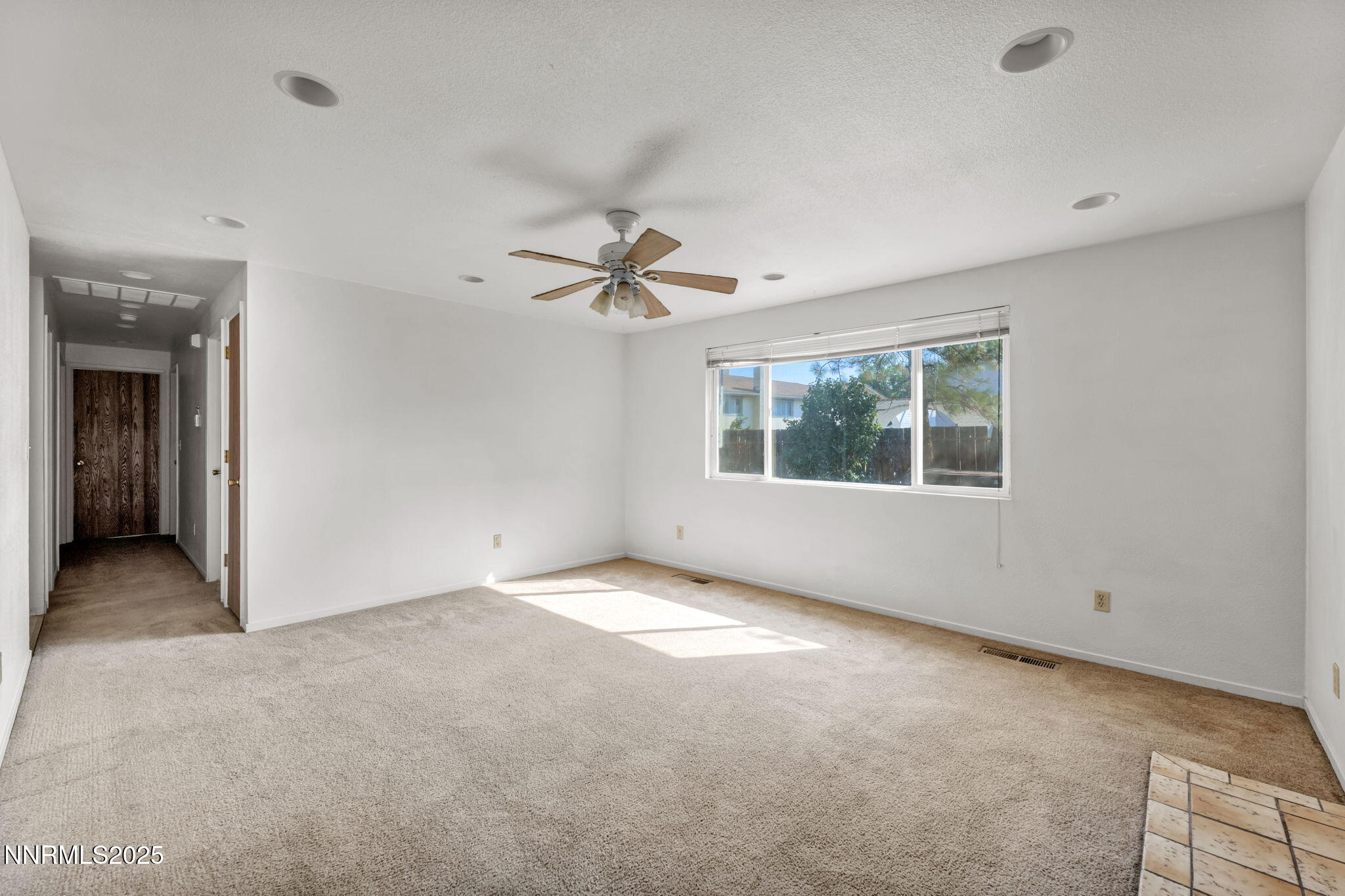 Carson City, Nevada 89701, United States, 3 Bedrooms Bedrooms, ,2 BathroomsBathrooms,Residential,Active,204006