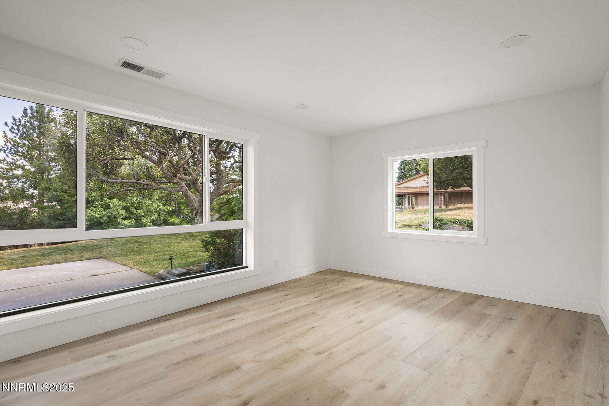 21-web-or-mls-_DSC0492