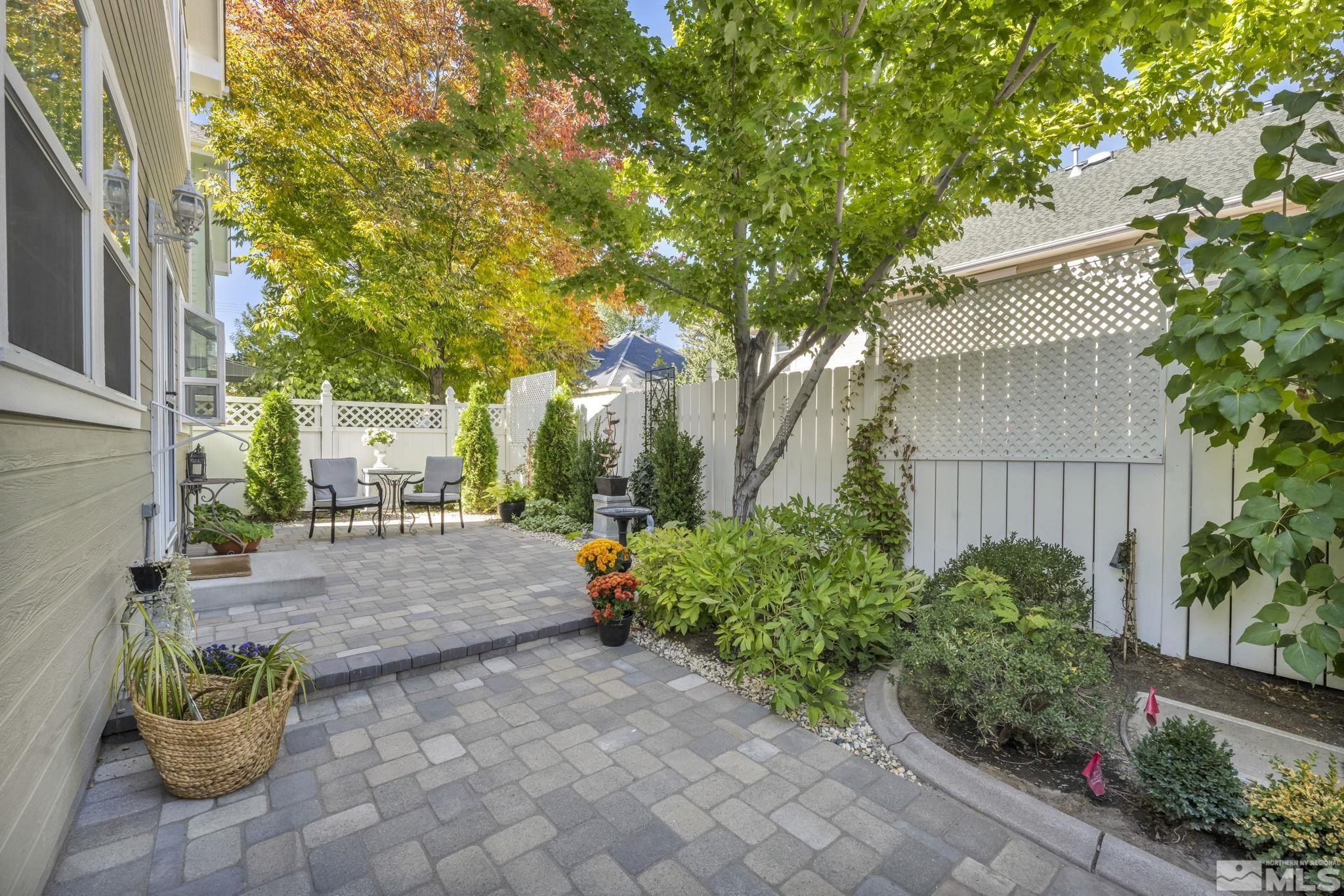 Carson City, Nevada 89701, United States, 3 Bedrooms Bedrooms, ,3 BathroomsBathrooms,Residential,Active,119808