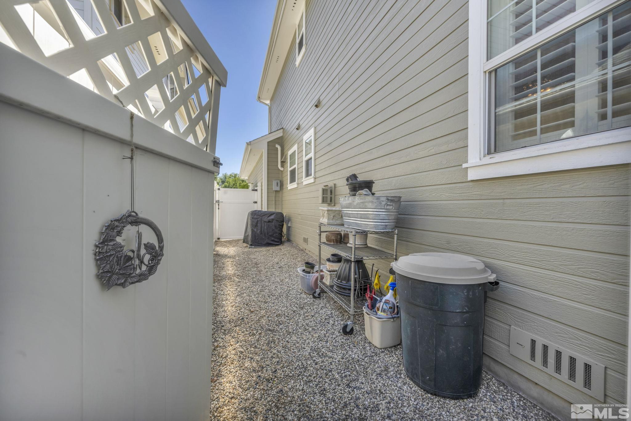 Carson City, Nevada 89701, United States, 3 Bedrooms Bedrooms, ,3 BathroomsBathrooms,Residential,Active,119808