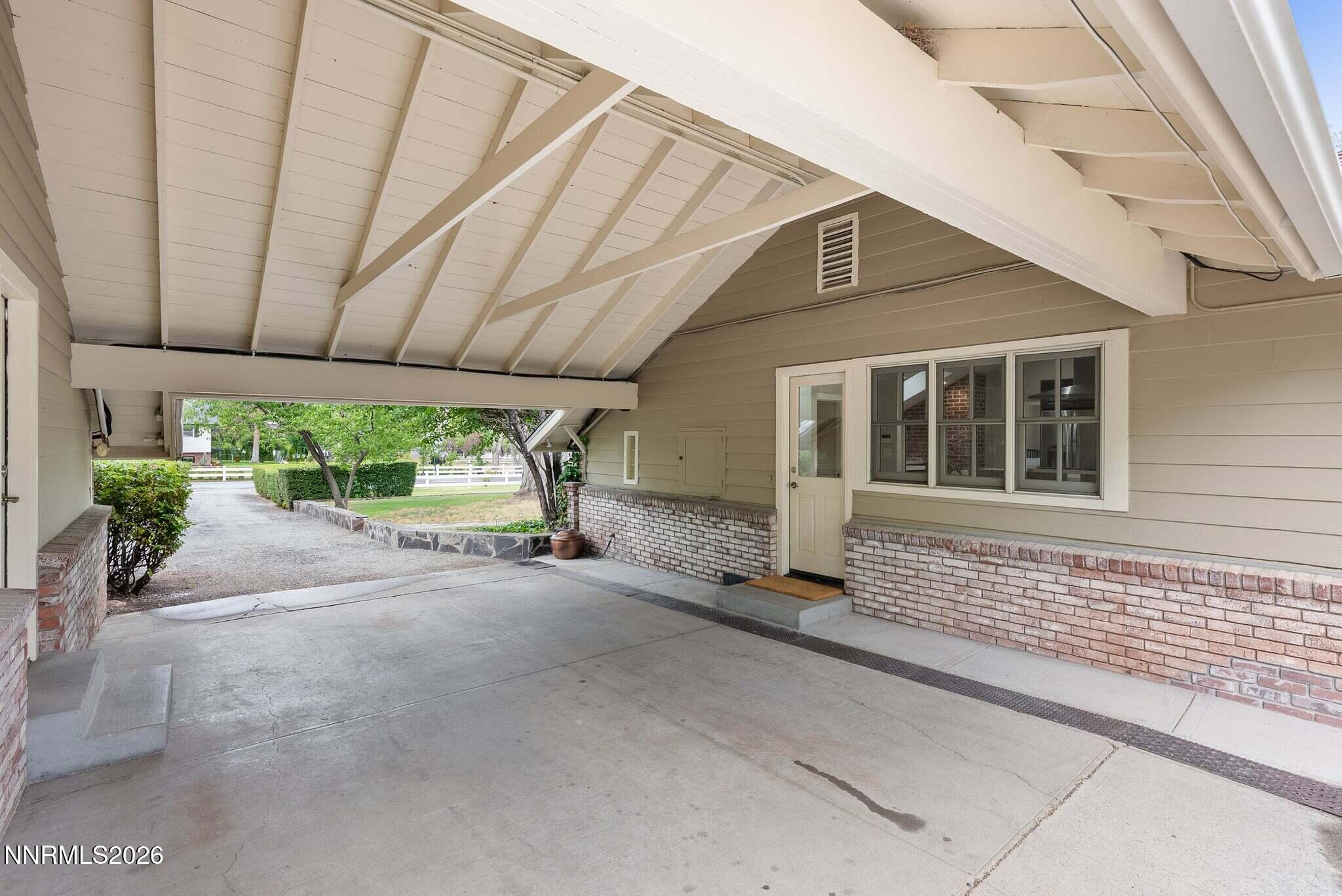 1400-Meadowview-Lane-32