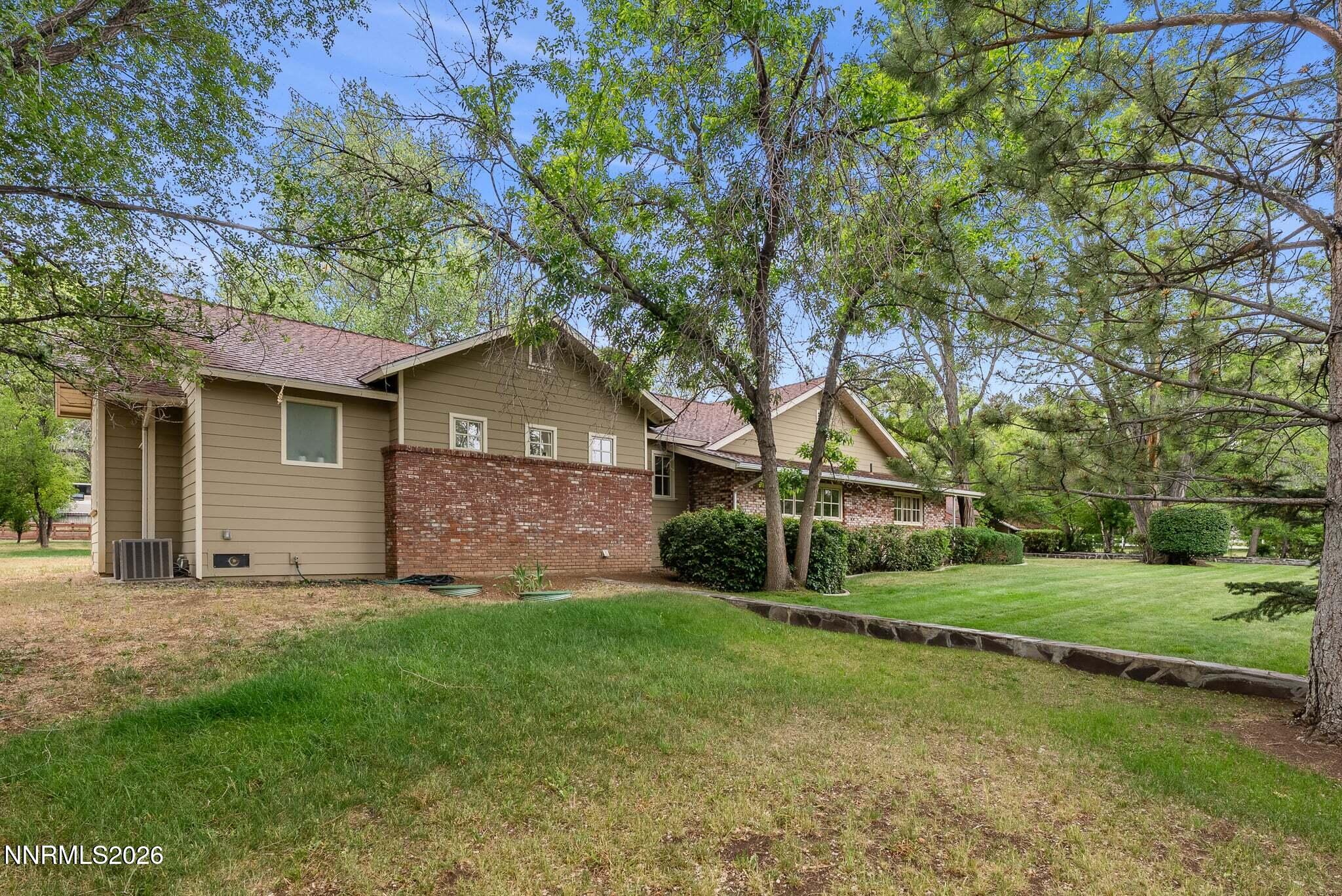 1400-Meadowview-Lane-22
