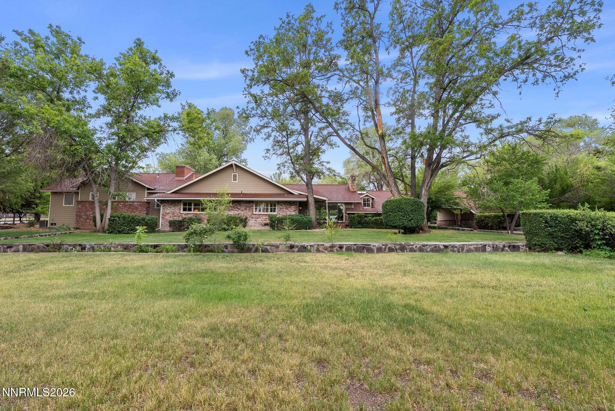 1400-Meadowview-Lane-21