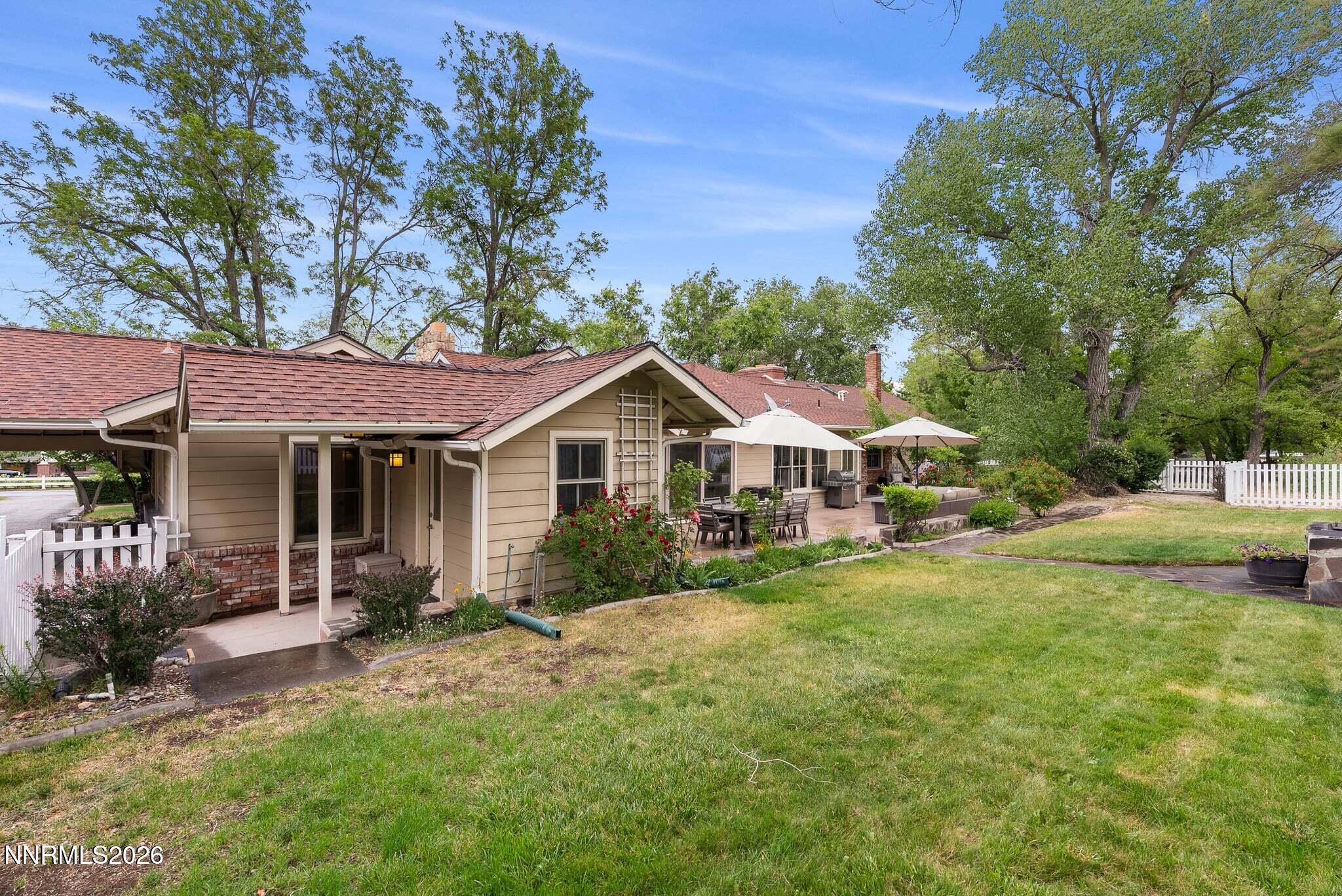 1400-Meadowview-Lane-36