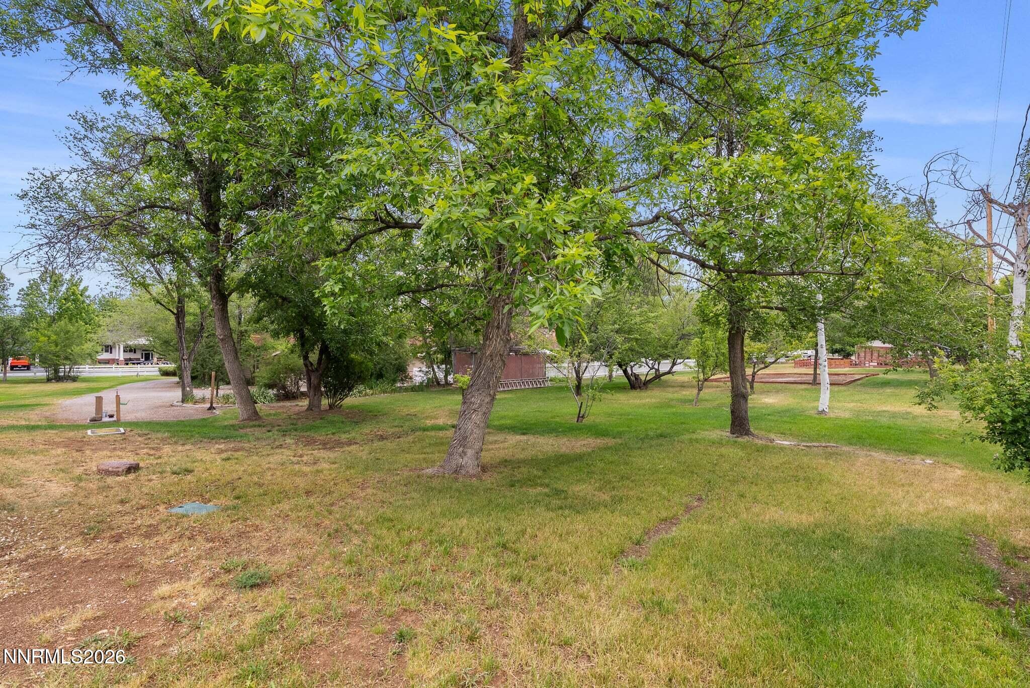 1400-Meadowview-Lane-28
