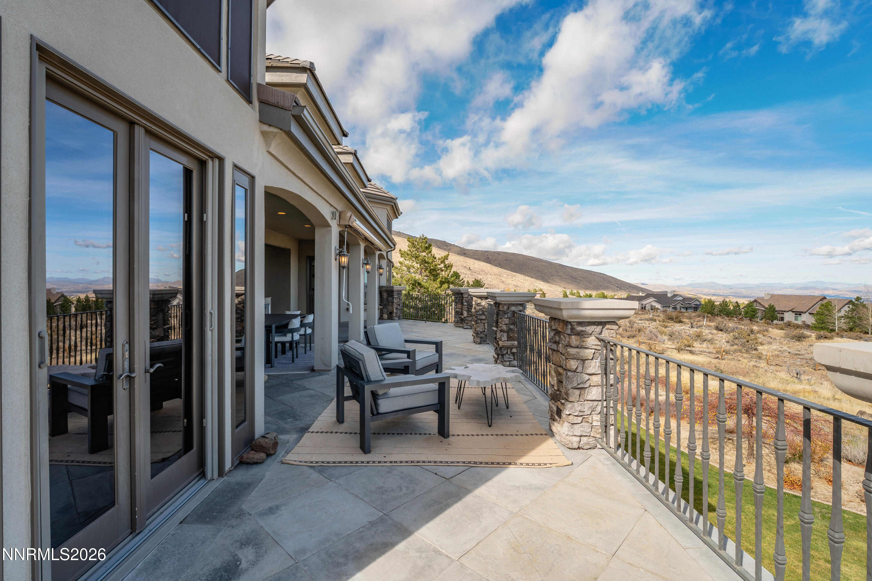 024_064_12360_high_vista-64_971_533