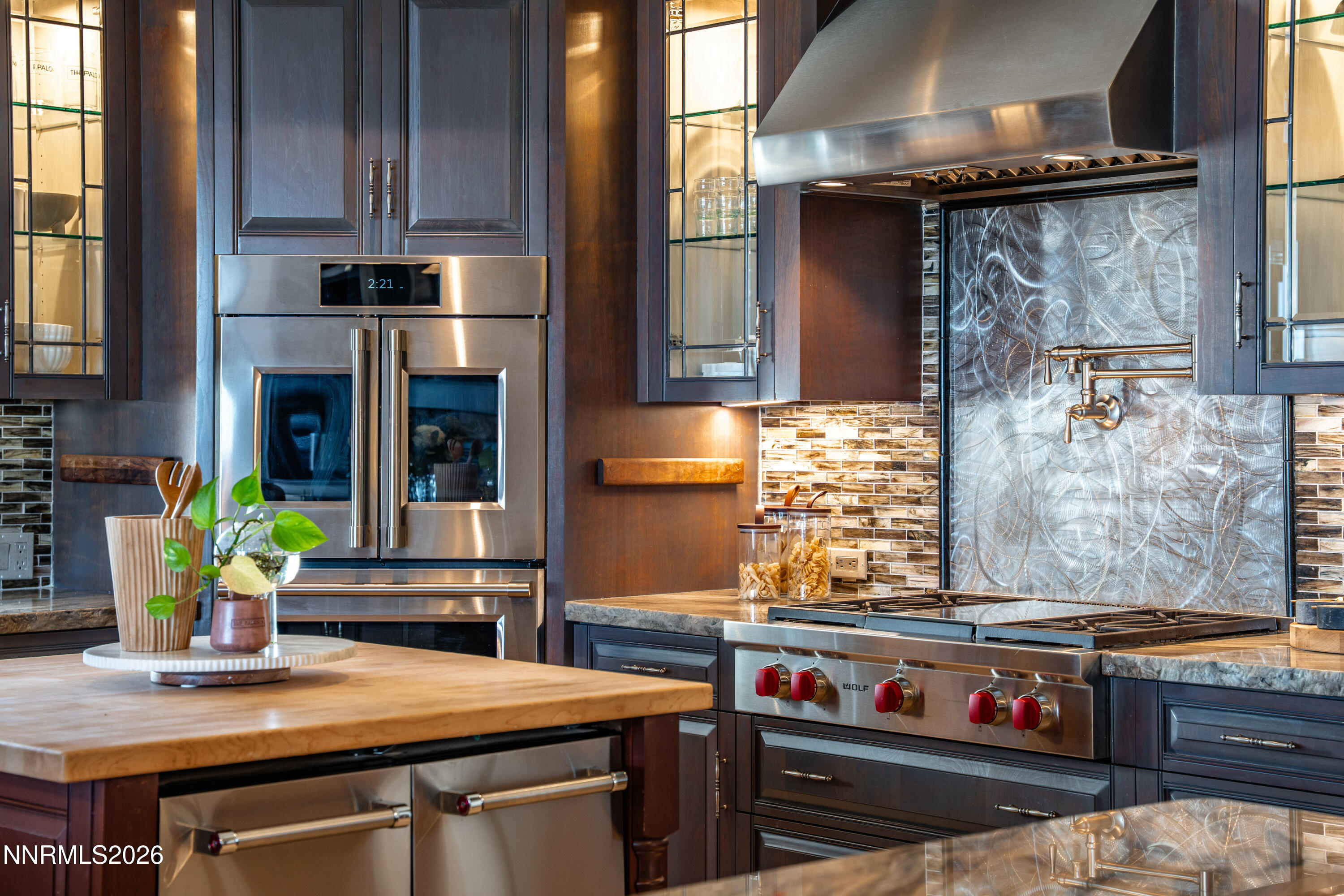 032_057_12360_high_vista-57_584_46