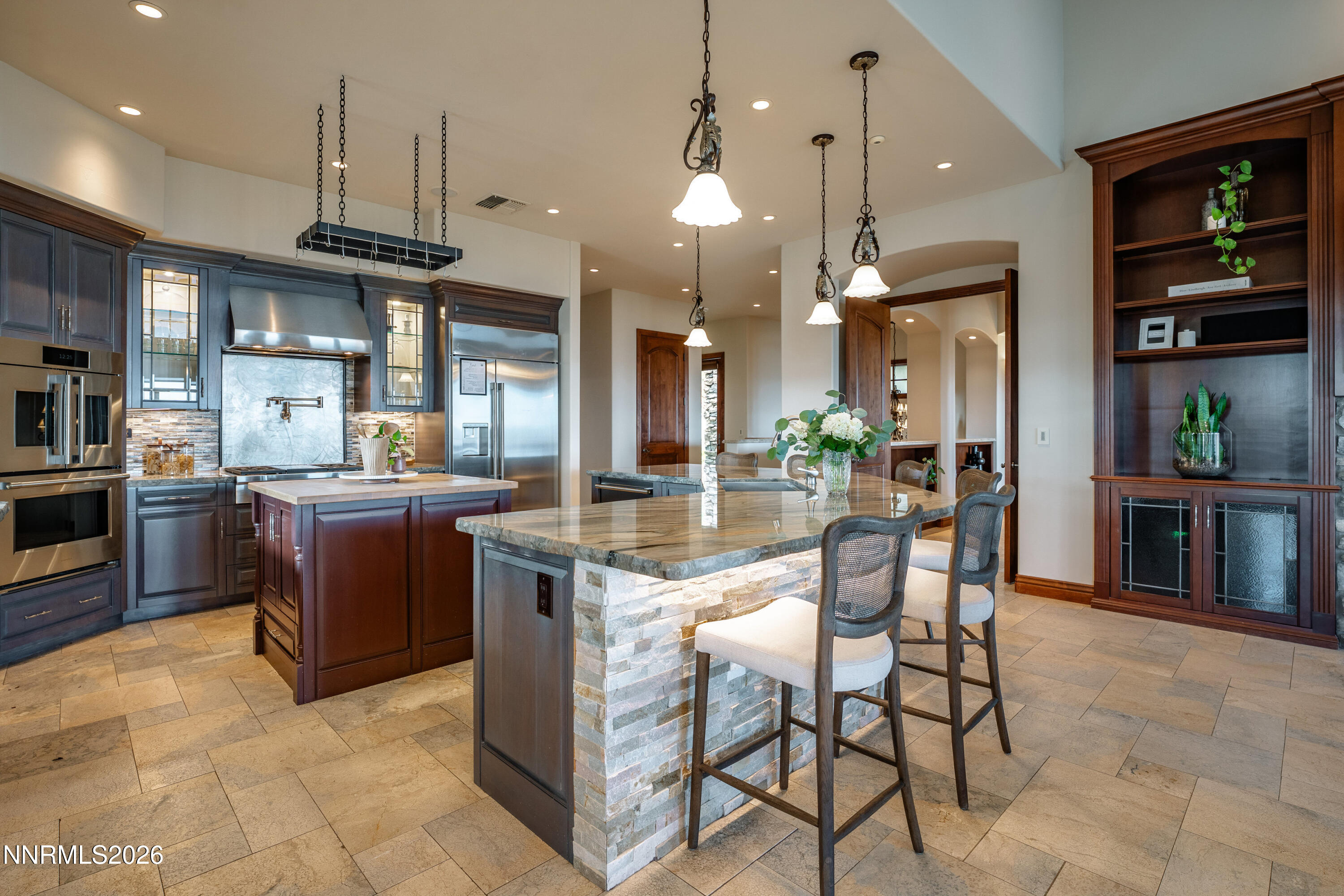 028_050_12360_high_vista-50_435_592