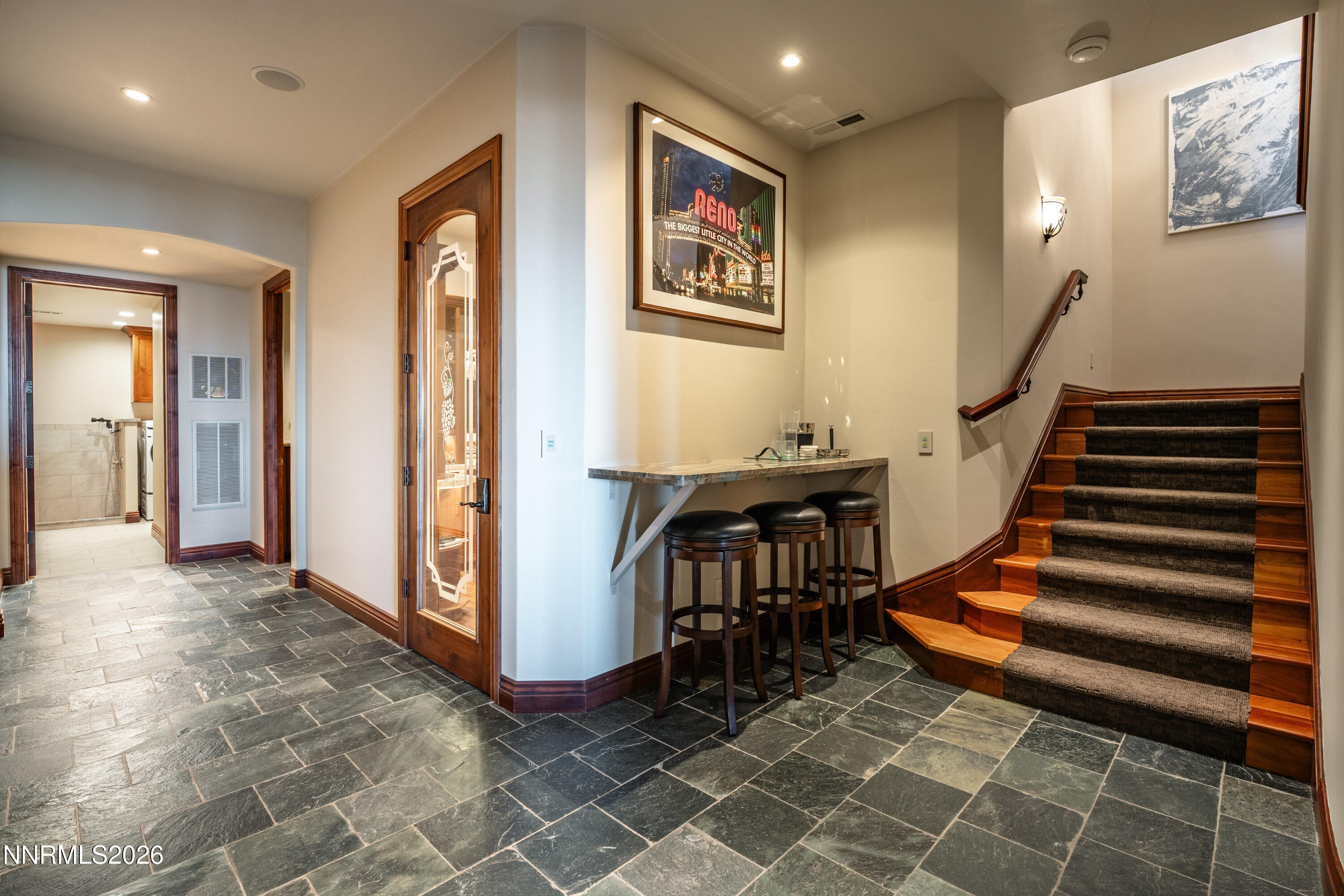 038_083_12360_high_vista-83_505_791