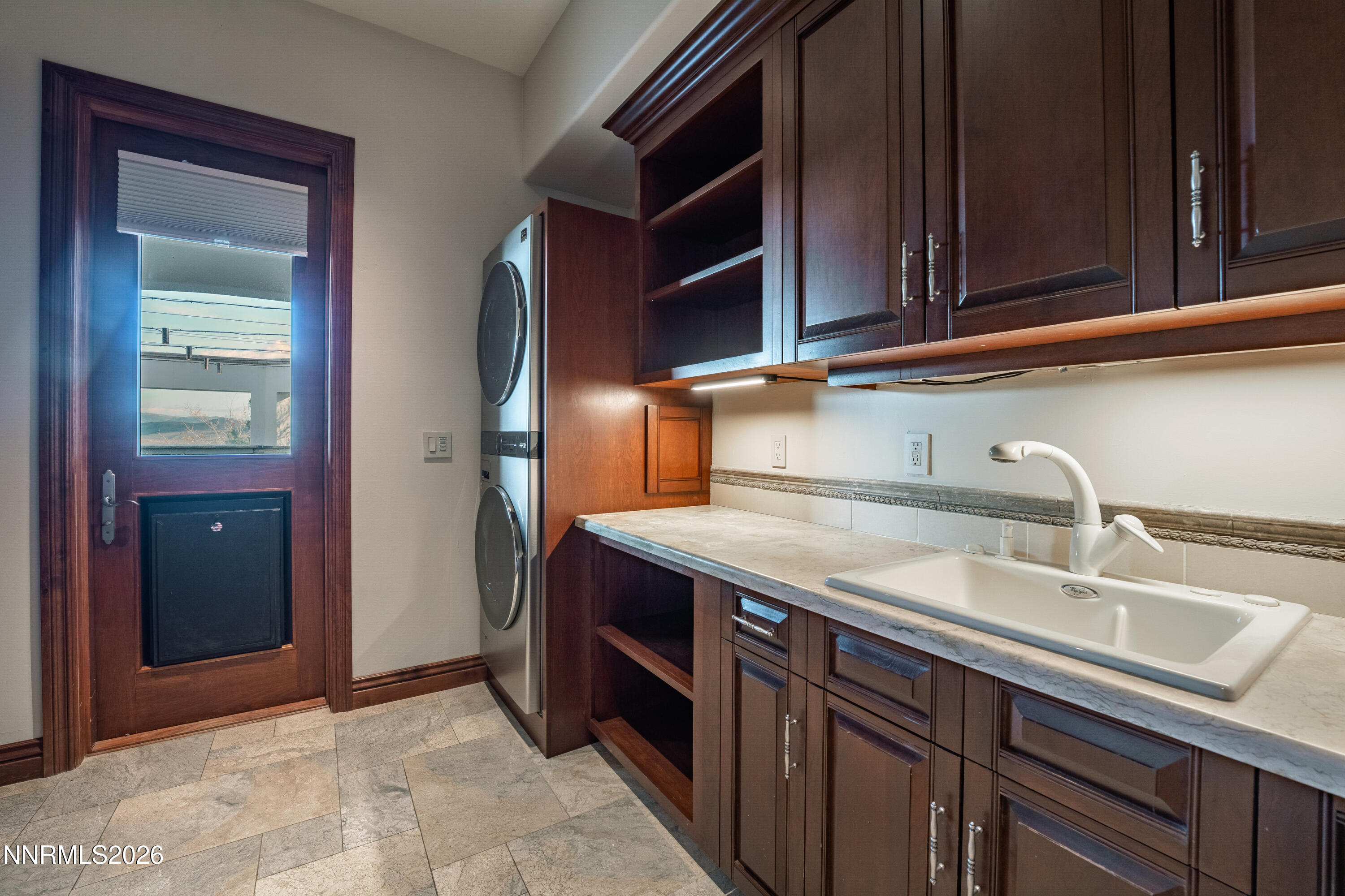 035_108_12360_high_vista-108_397_420