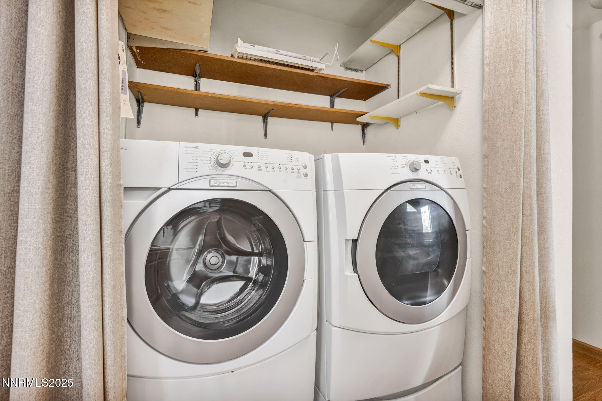 63-web-or-mls-836-e-st