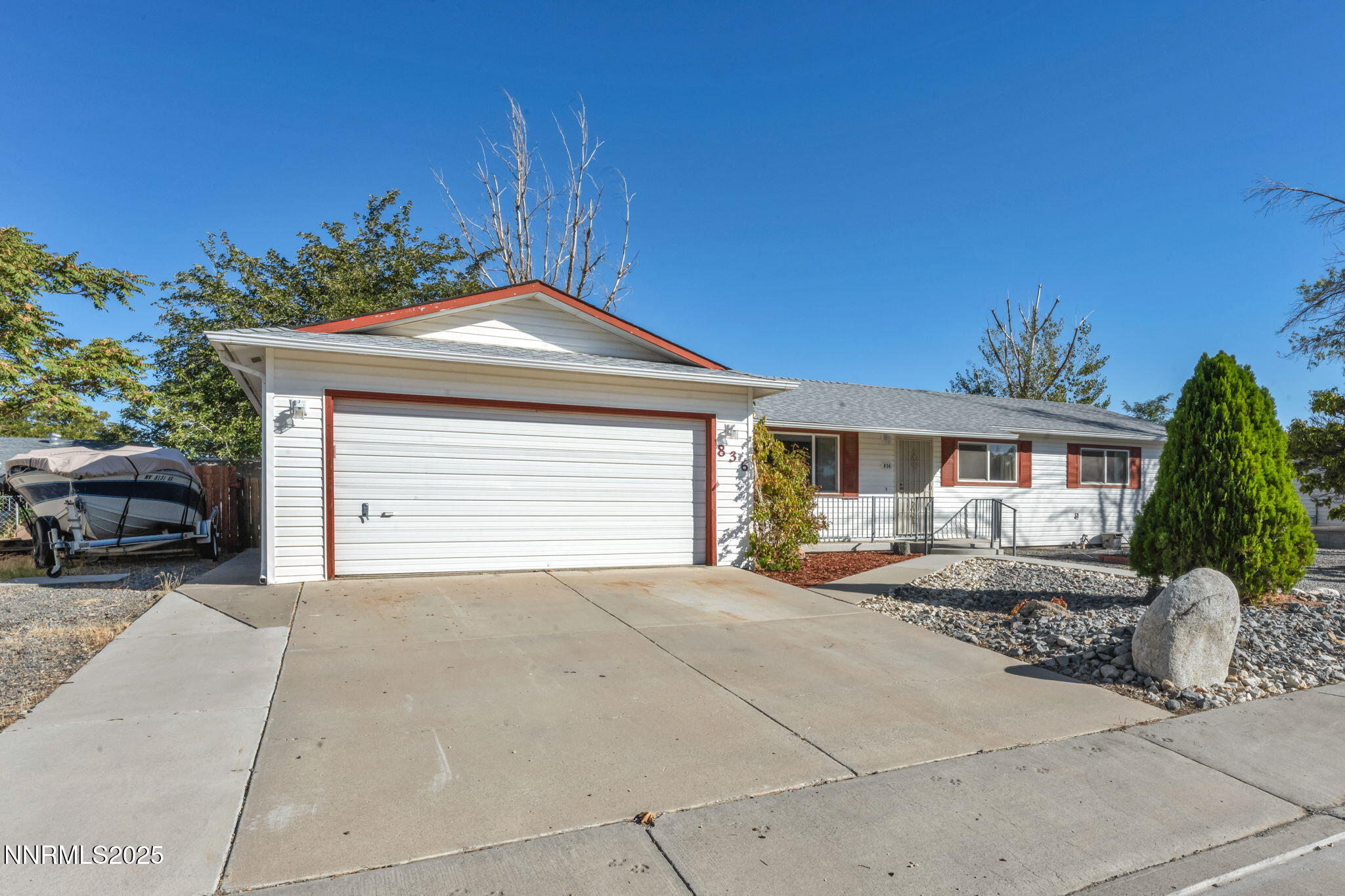 7-web-or-mls-836-e-st