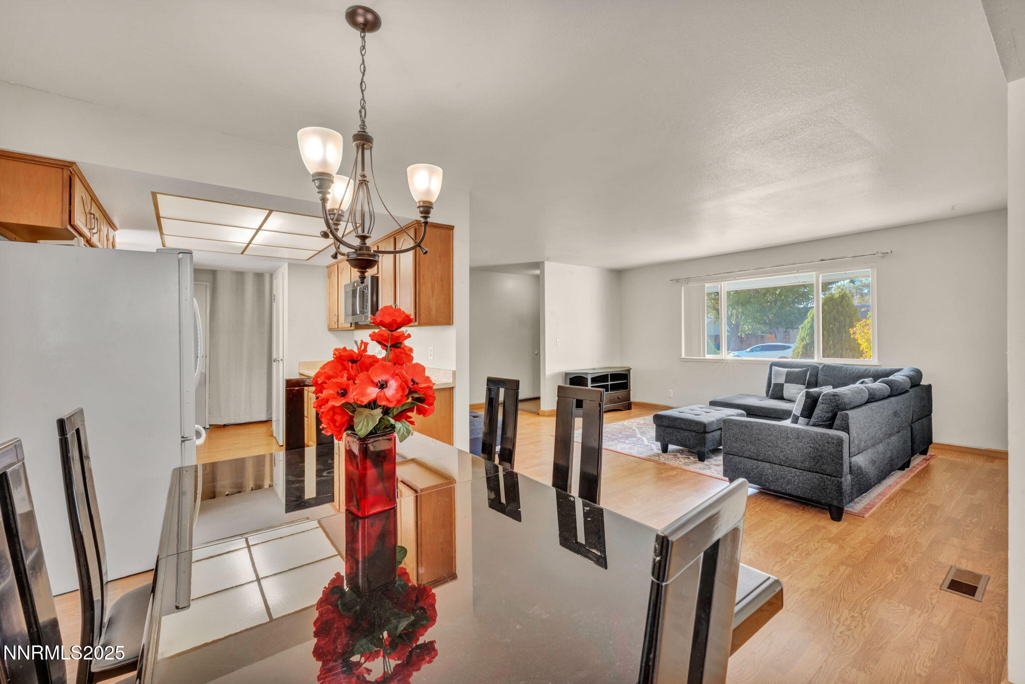 48-web-or-mls-836-e-st