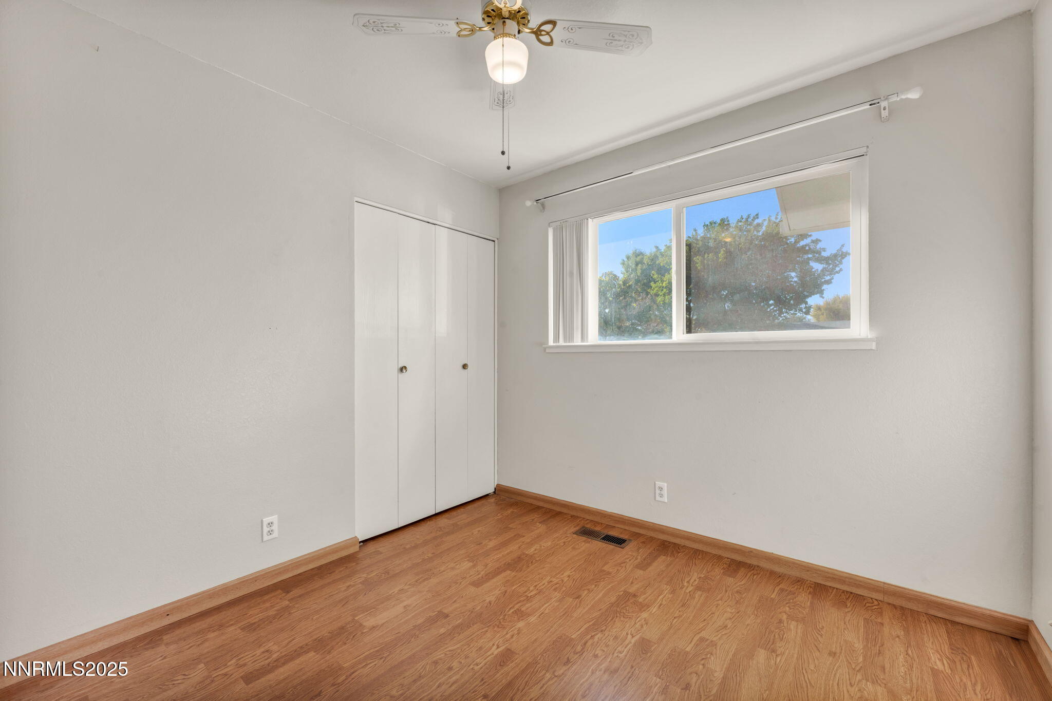 29-web-or-mls-836-e-st