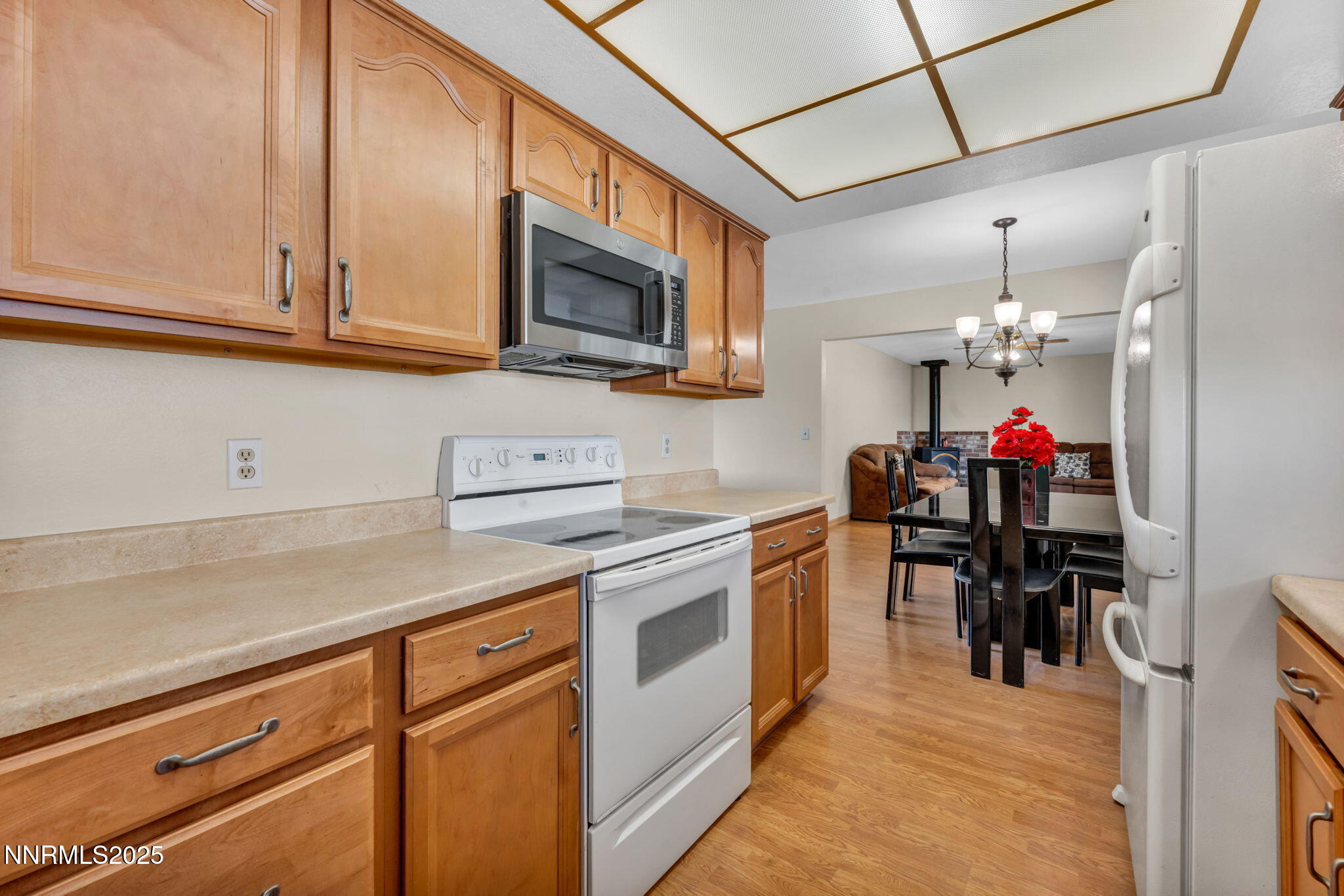 61-web-or-mls-836-e-st