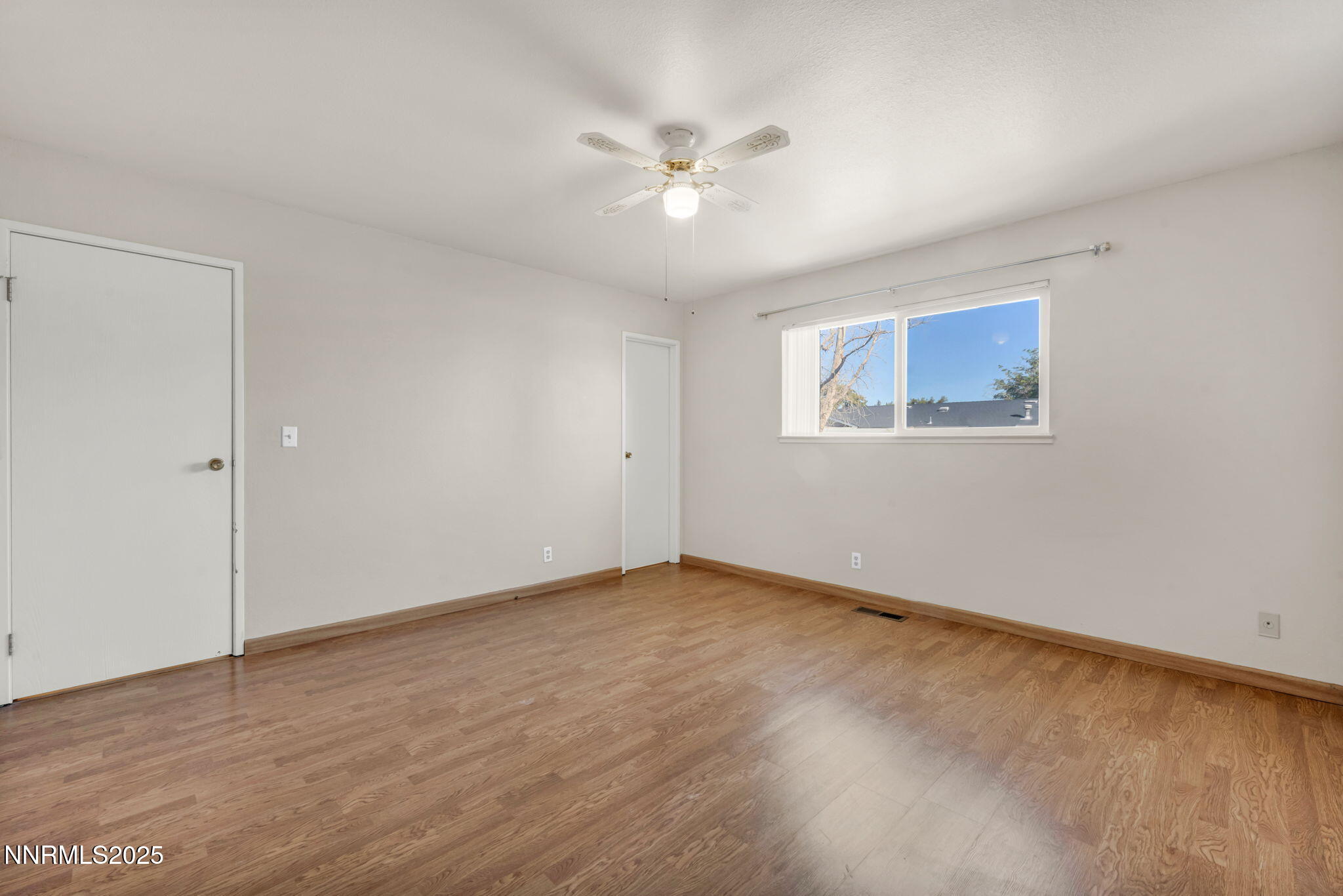 37-web-or-mls-836-e-st