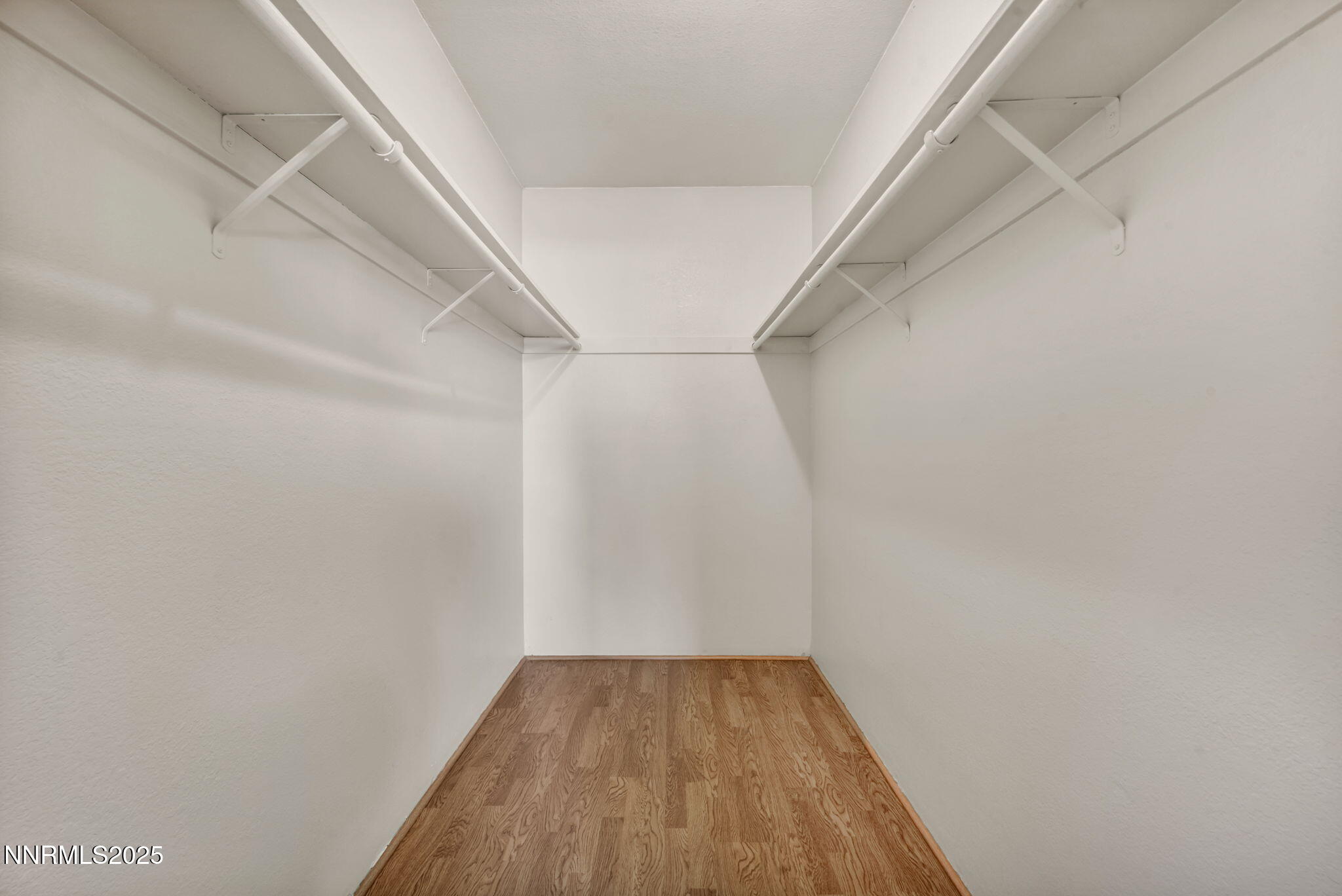 38-web-or-mls-836-e-st