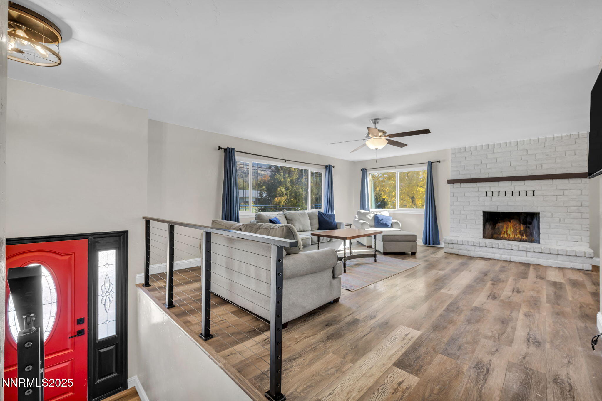 22-web-or-mls-14595-chamy-dr