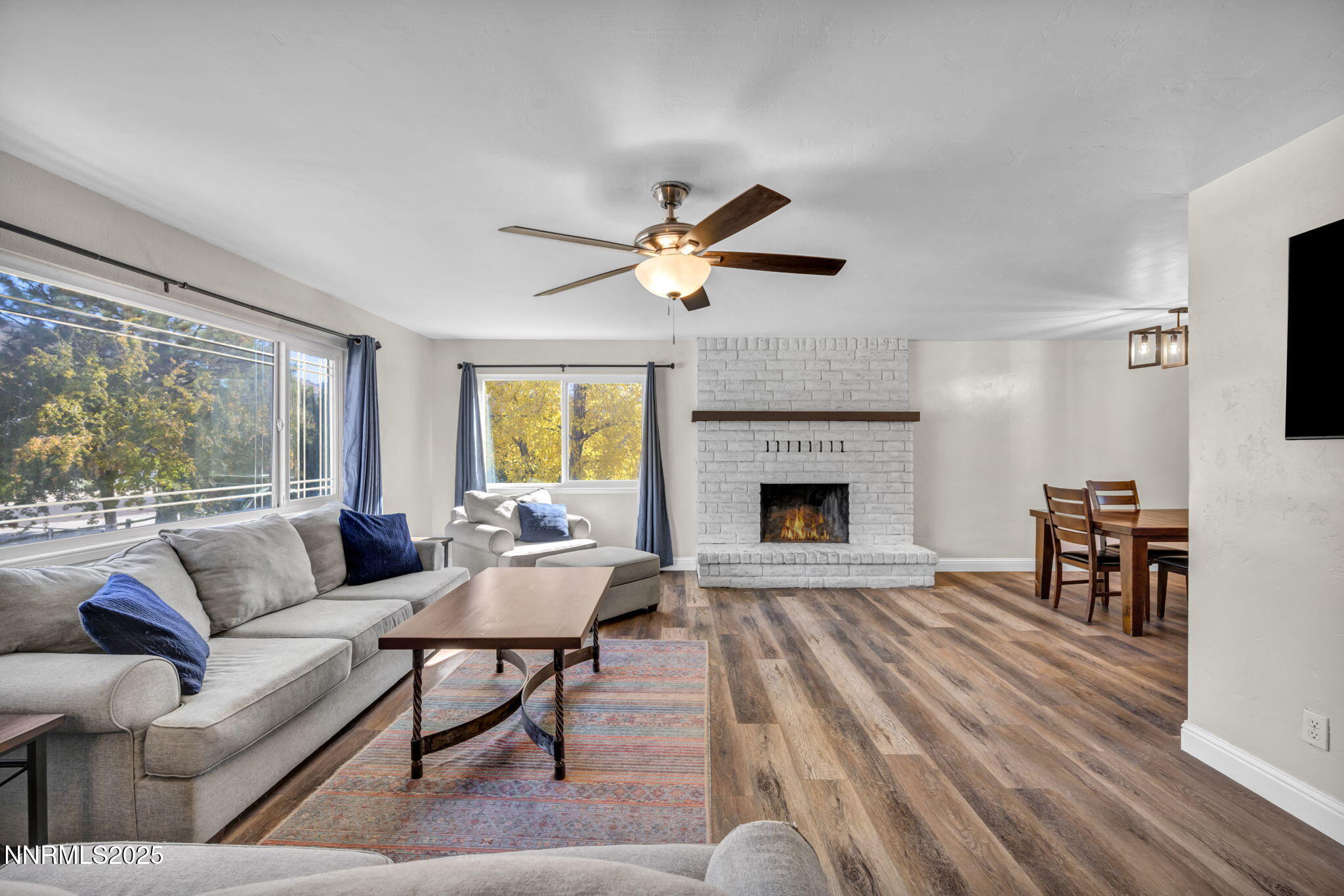 20-web-or-mls-14595-chamy-dr