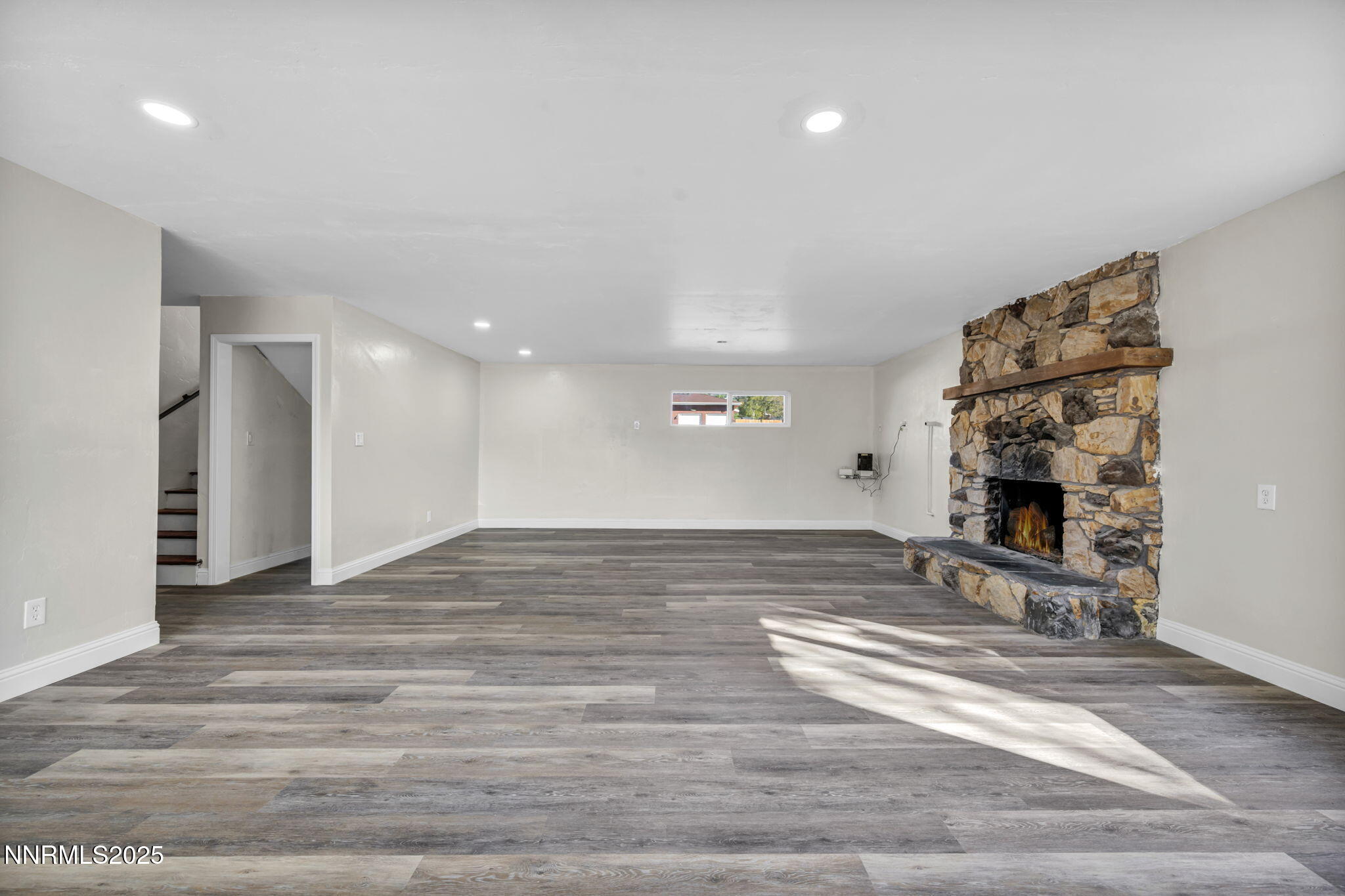 56-web-or-mls-14595-chamy-dr