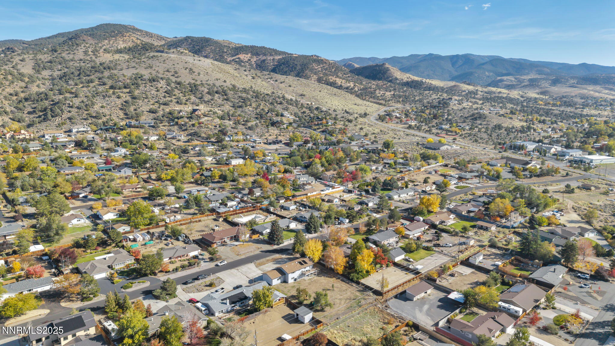 8-web-or-mls-14595-chamy-dr