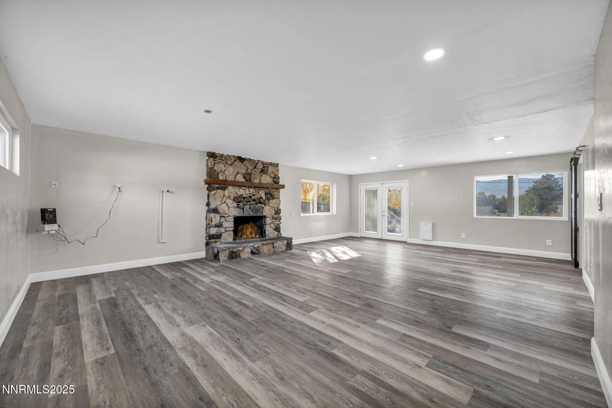 52-web-or-mls-14595-chamy-dr