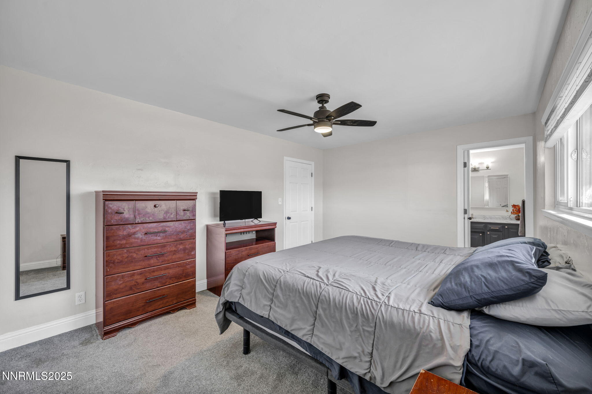 41-web-or-mls-14595-chamy-dr