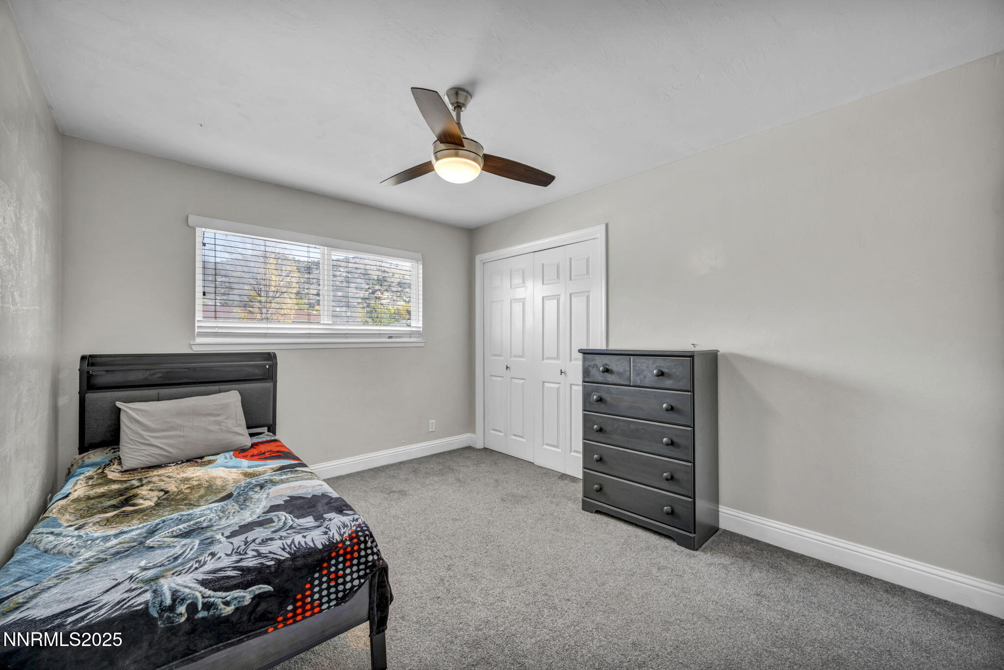 37-web-or-mls-14595-chamy-dr