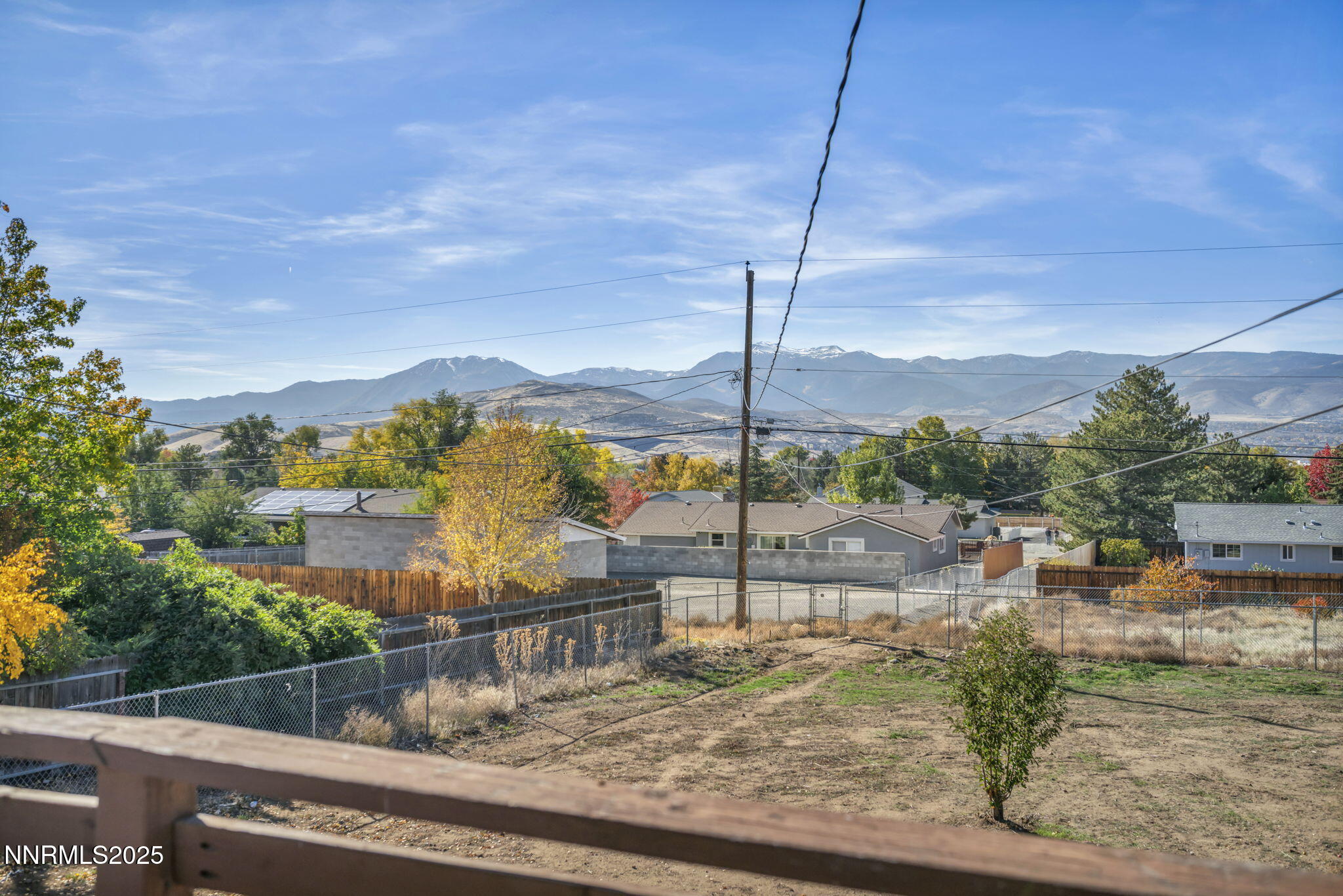 44-web-or-mls-14595-chamy-dr