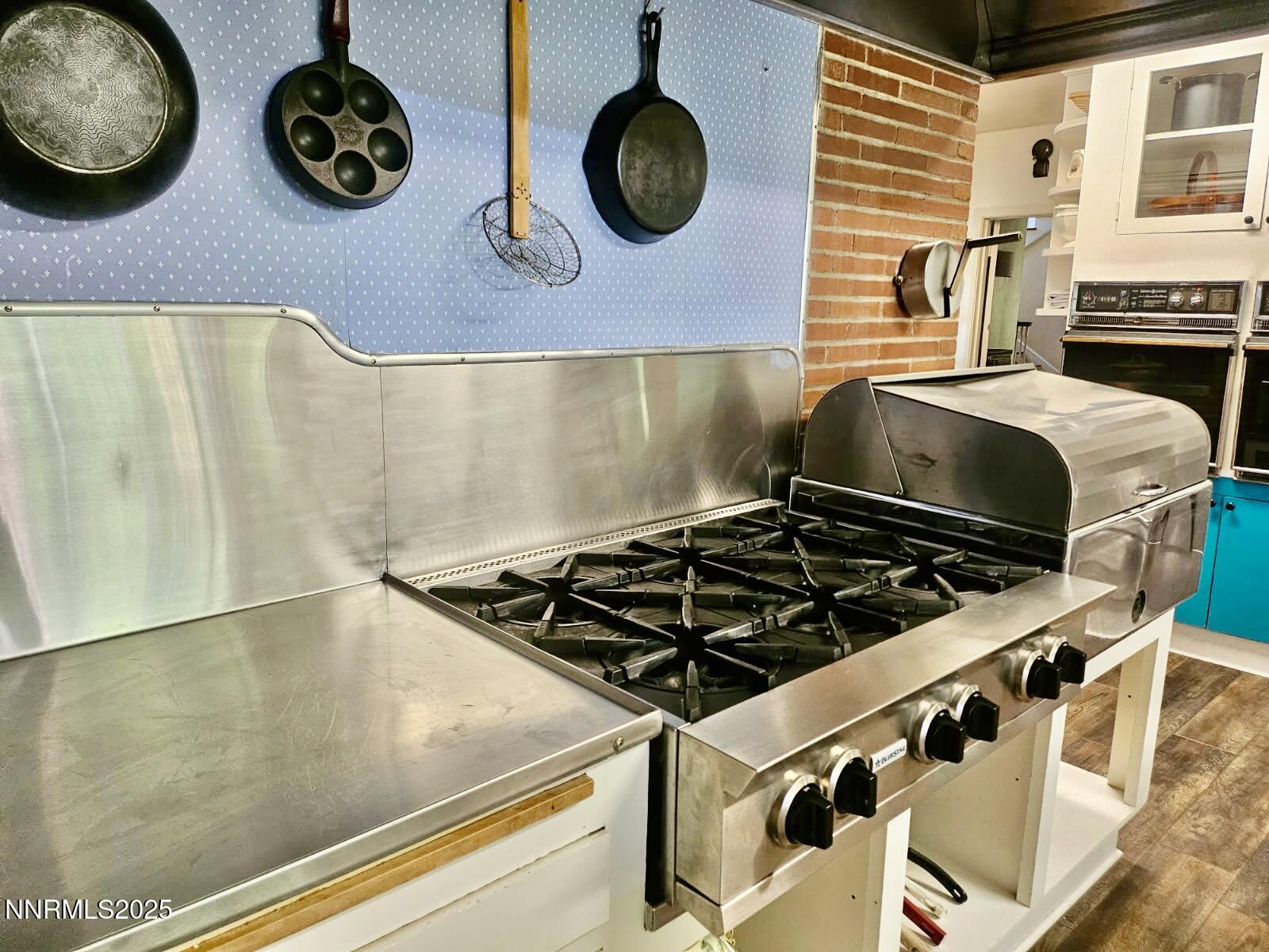 125 Greenridge-Cooktop 1