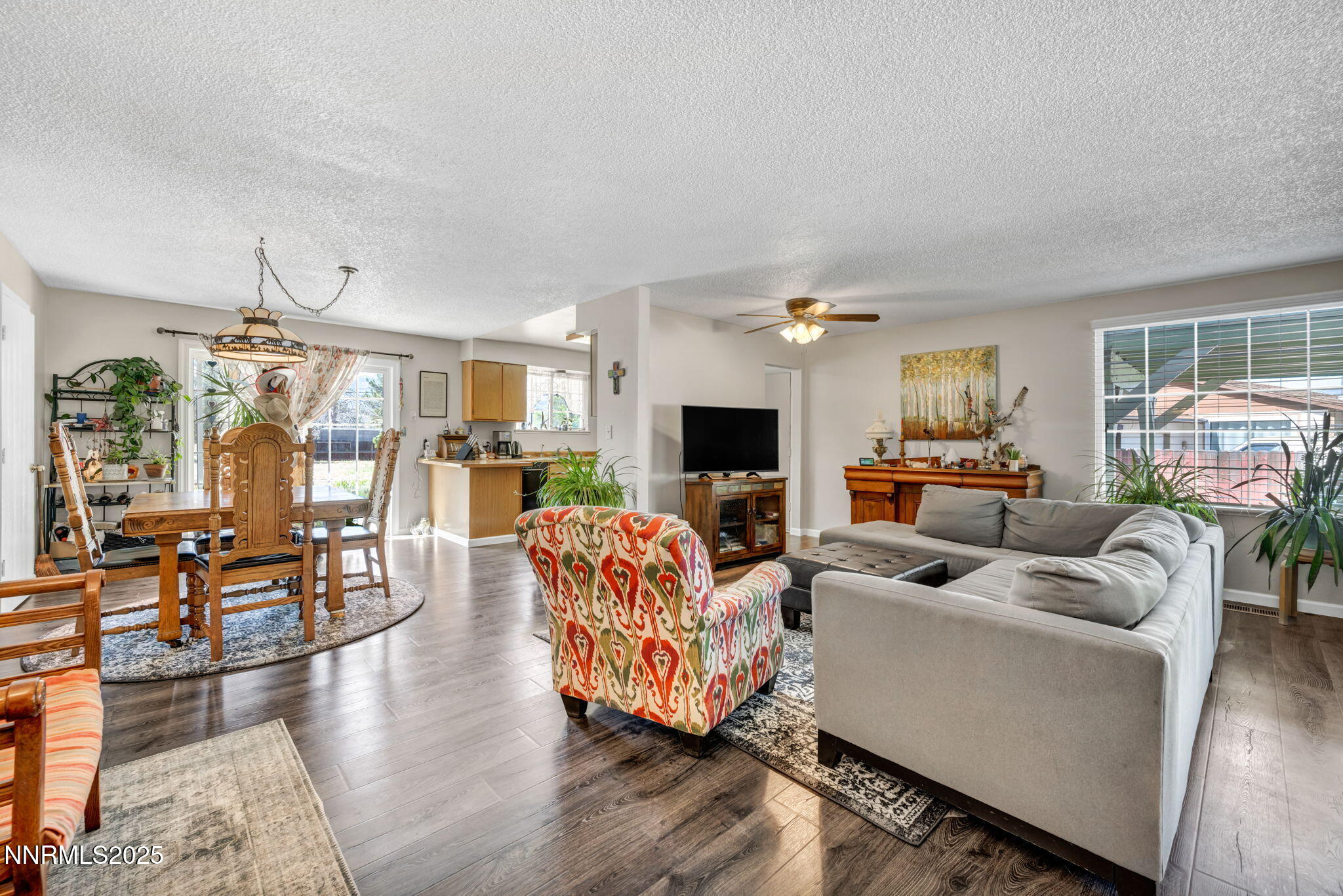 28-web-or-mls-3830-petrel-ct (1)