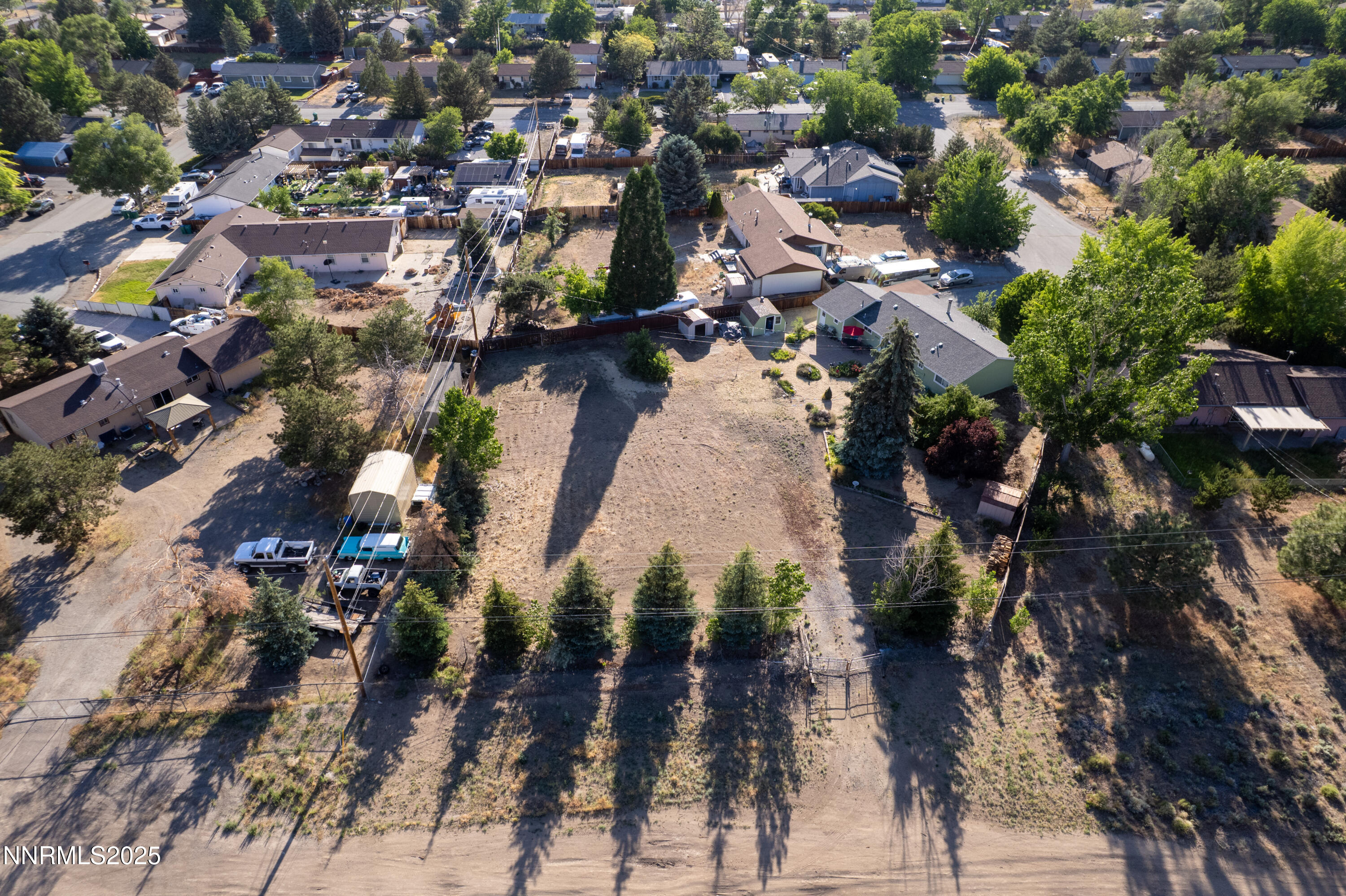 drone-backyard-facing-west