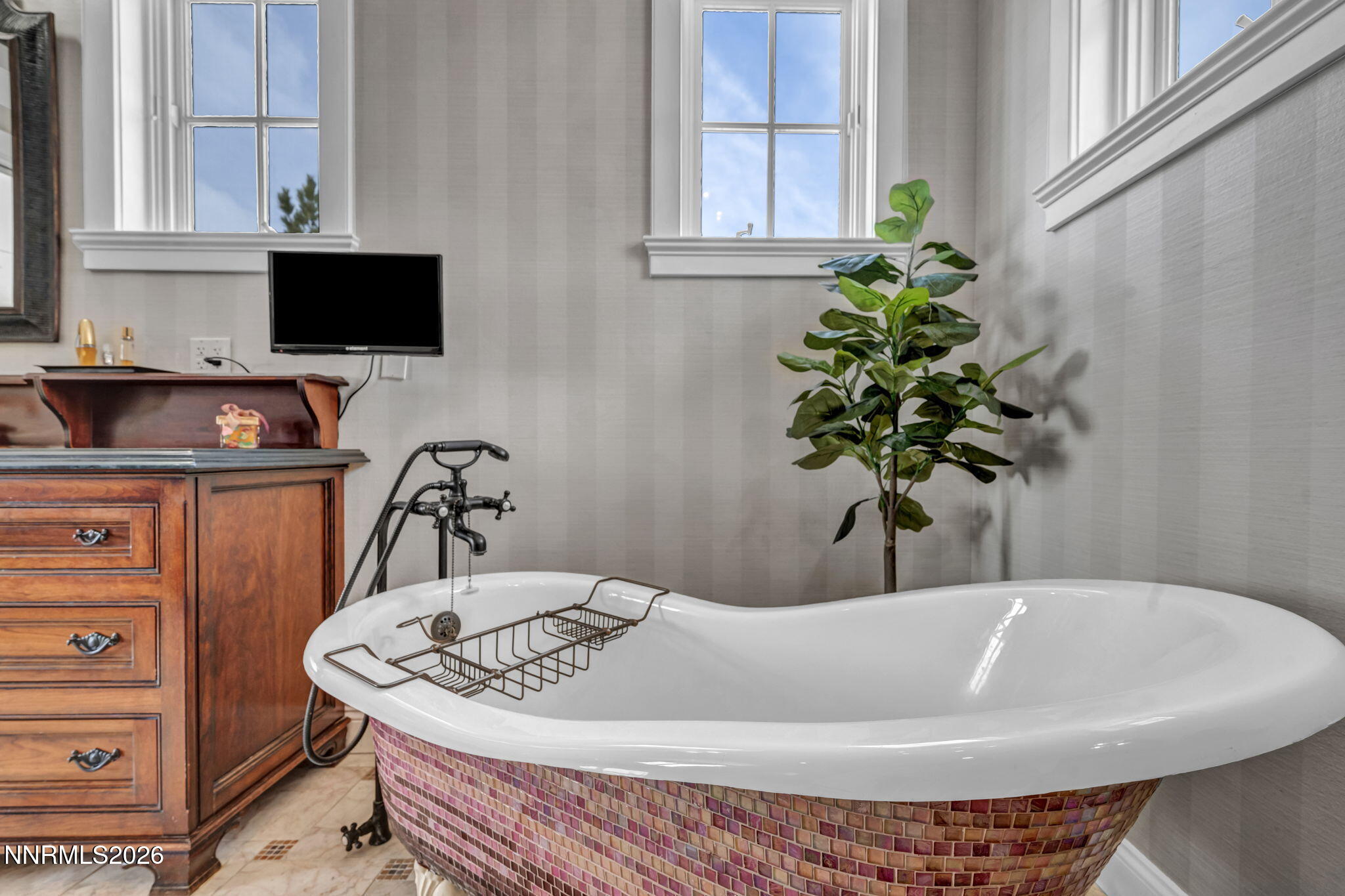 74-web-or-mls-5808-tannerwood-dr