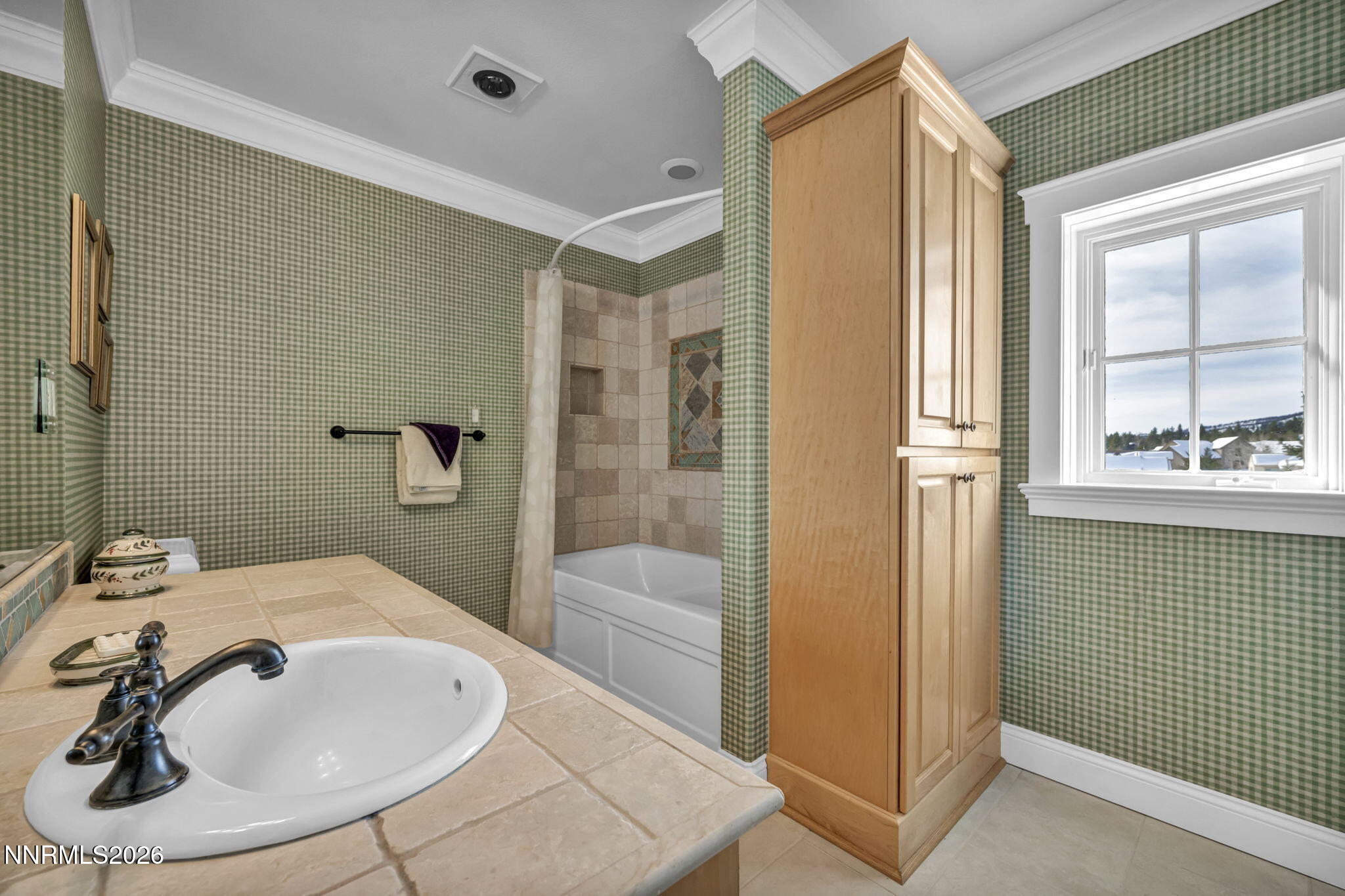 155-web-or-mls-5808-tannerwood-dr