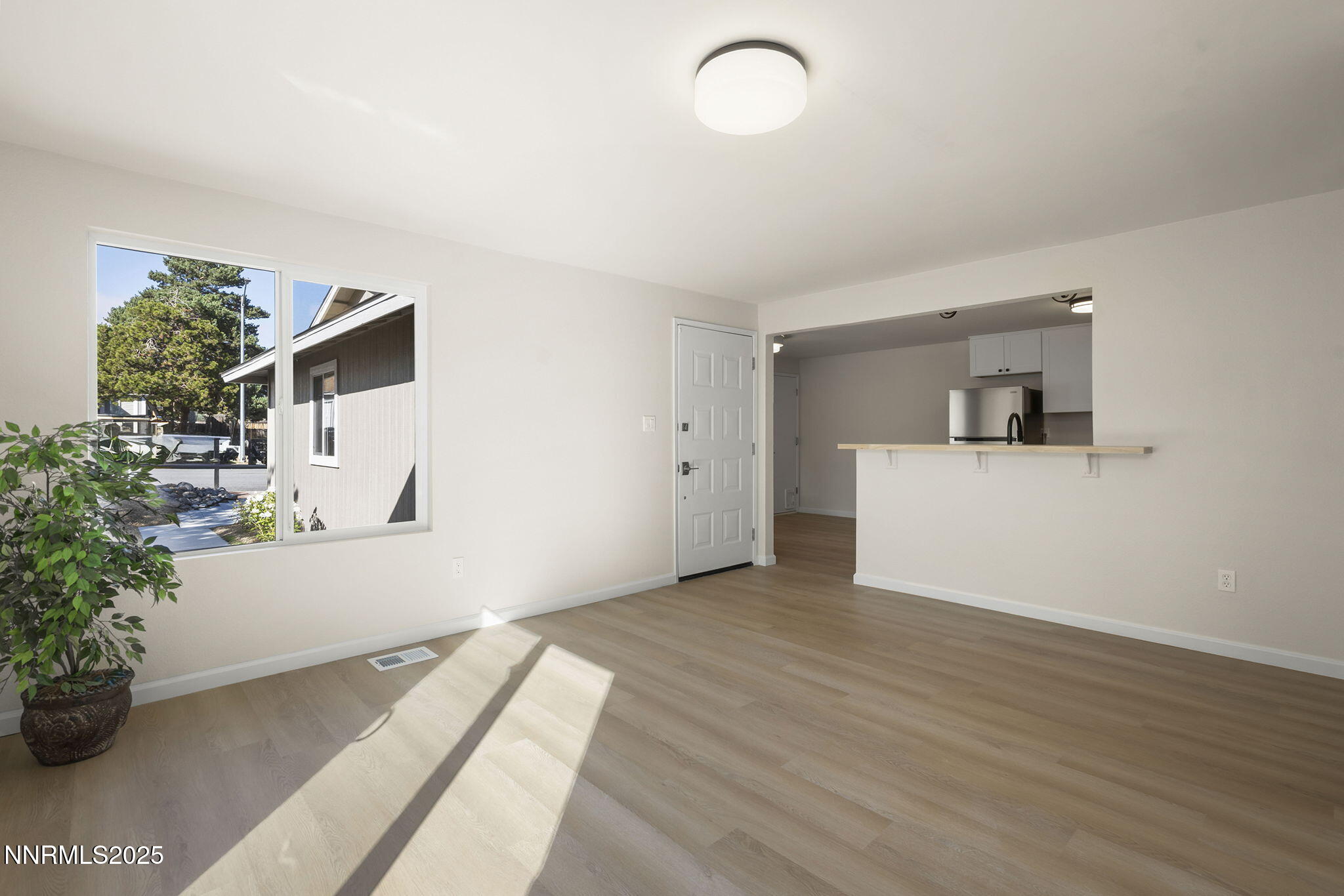 Front Door Breakfast Bar