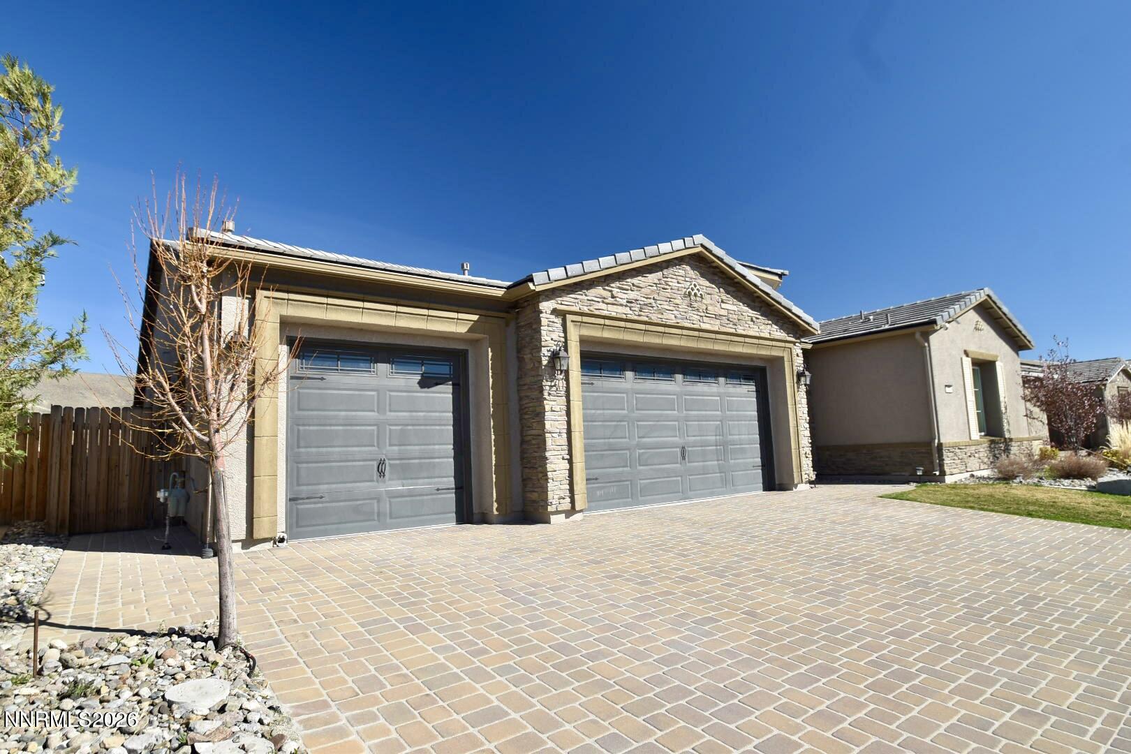 9728 Silverspar Street