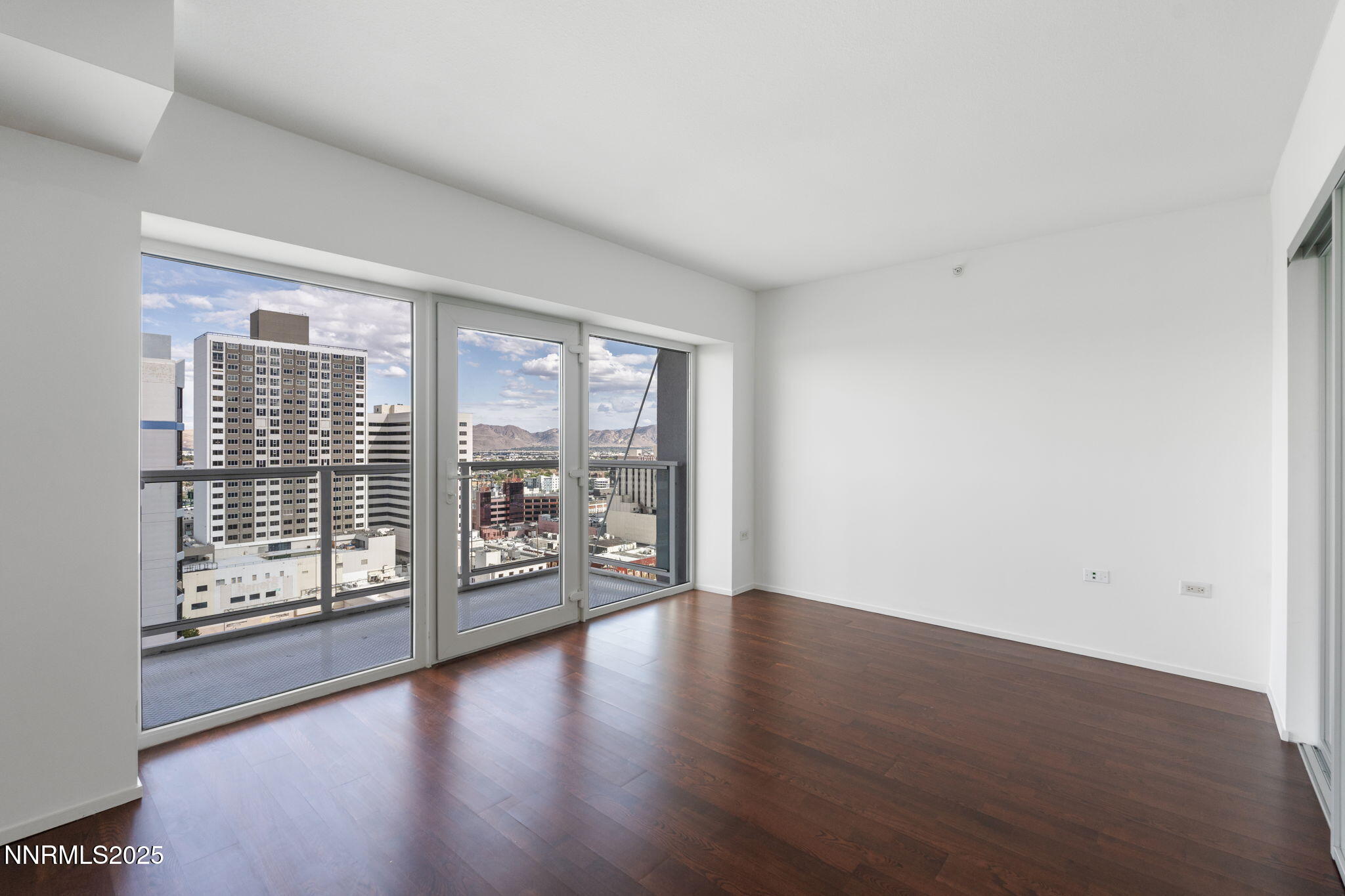 10-web-or-mls-DSC03745