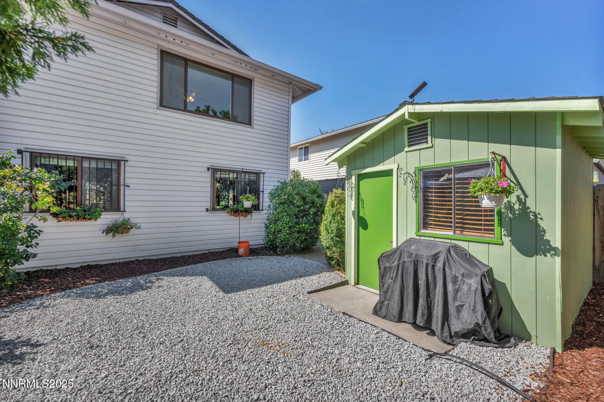 16-web-or-mls-1785-stardust-st